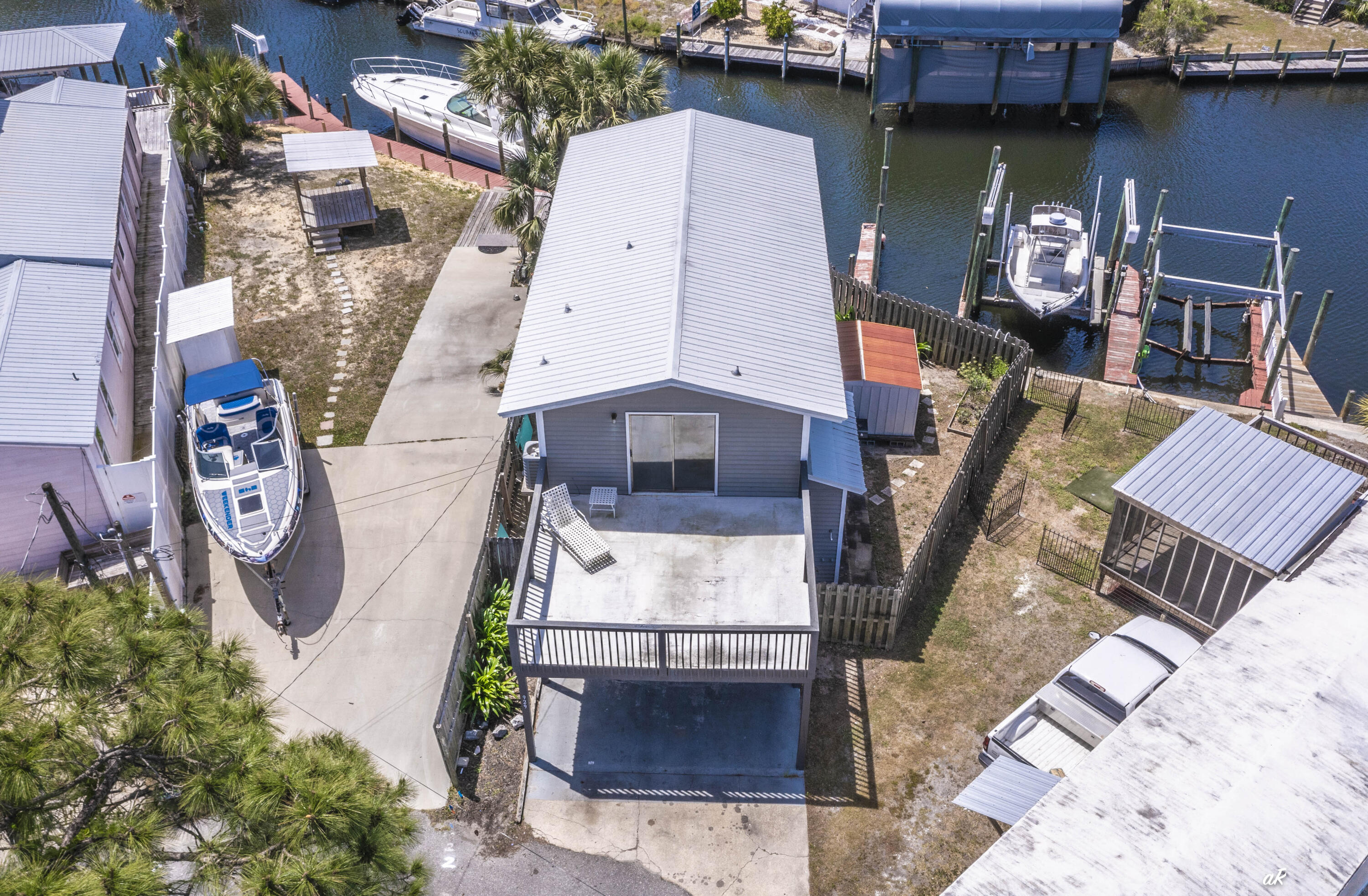 BAYSIDE PARK UNIT 1 - Residential