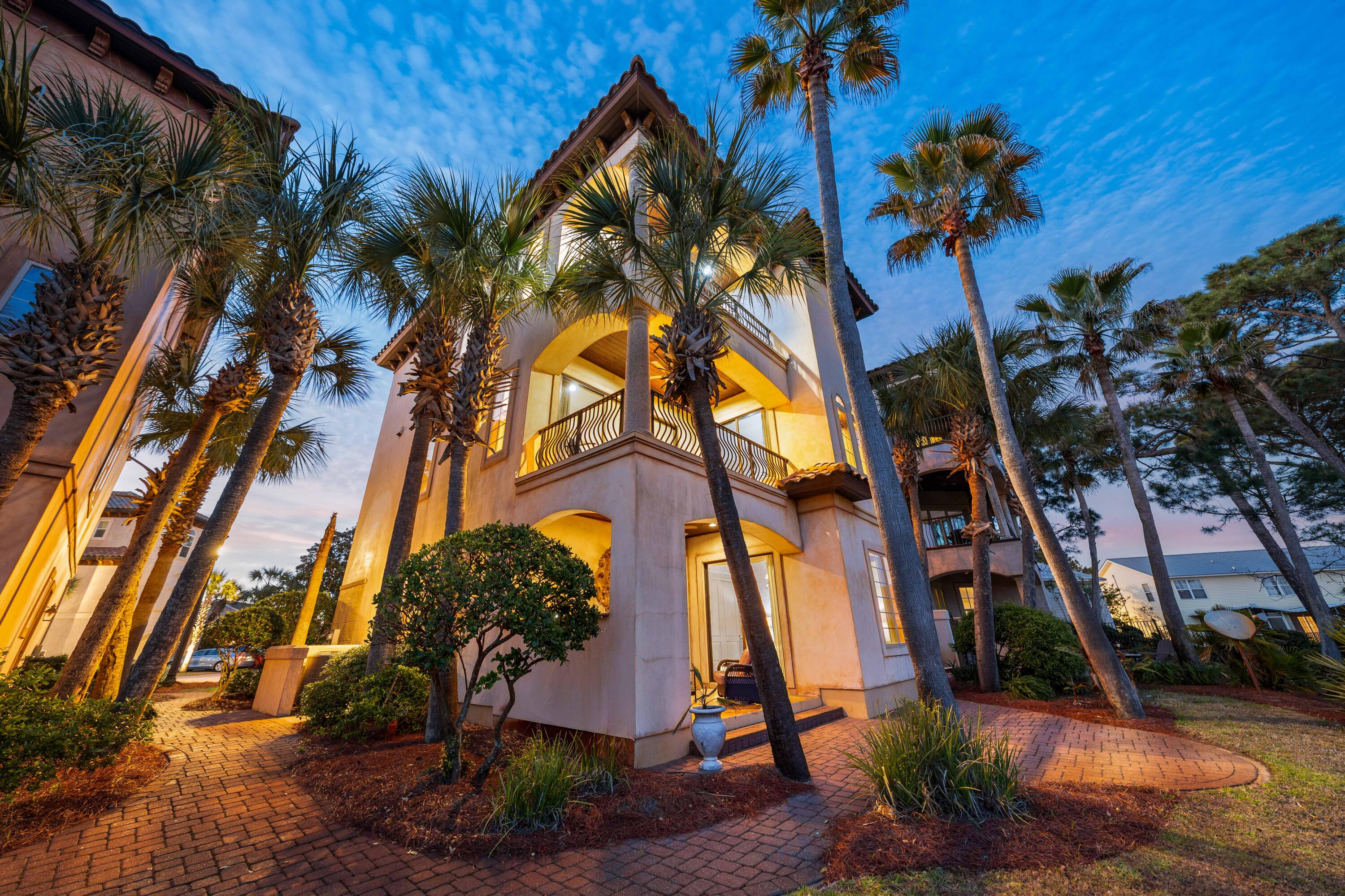 SAINT TROPEZ - Residential