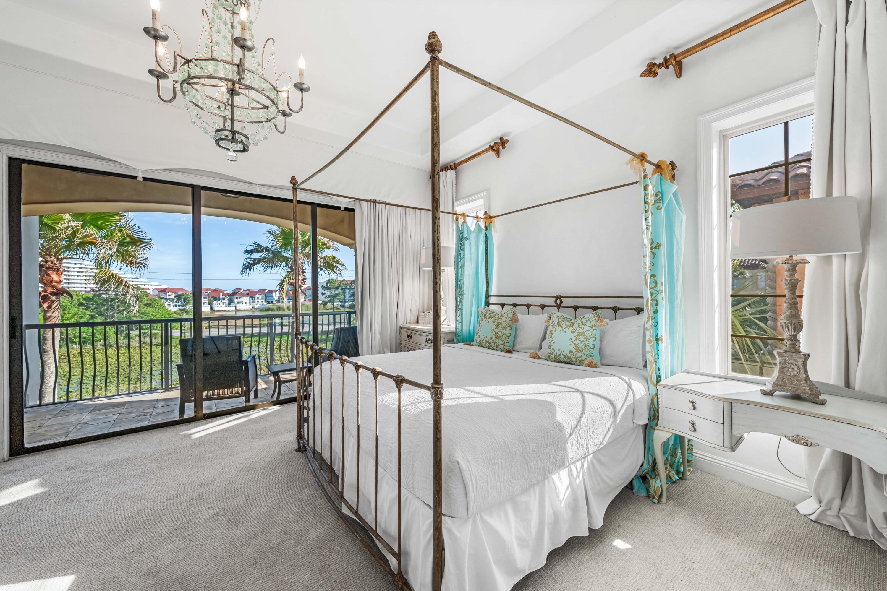 SAINT TROPEZ - Residential