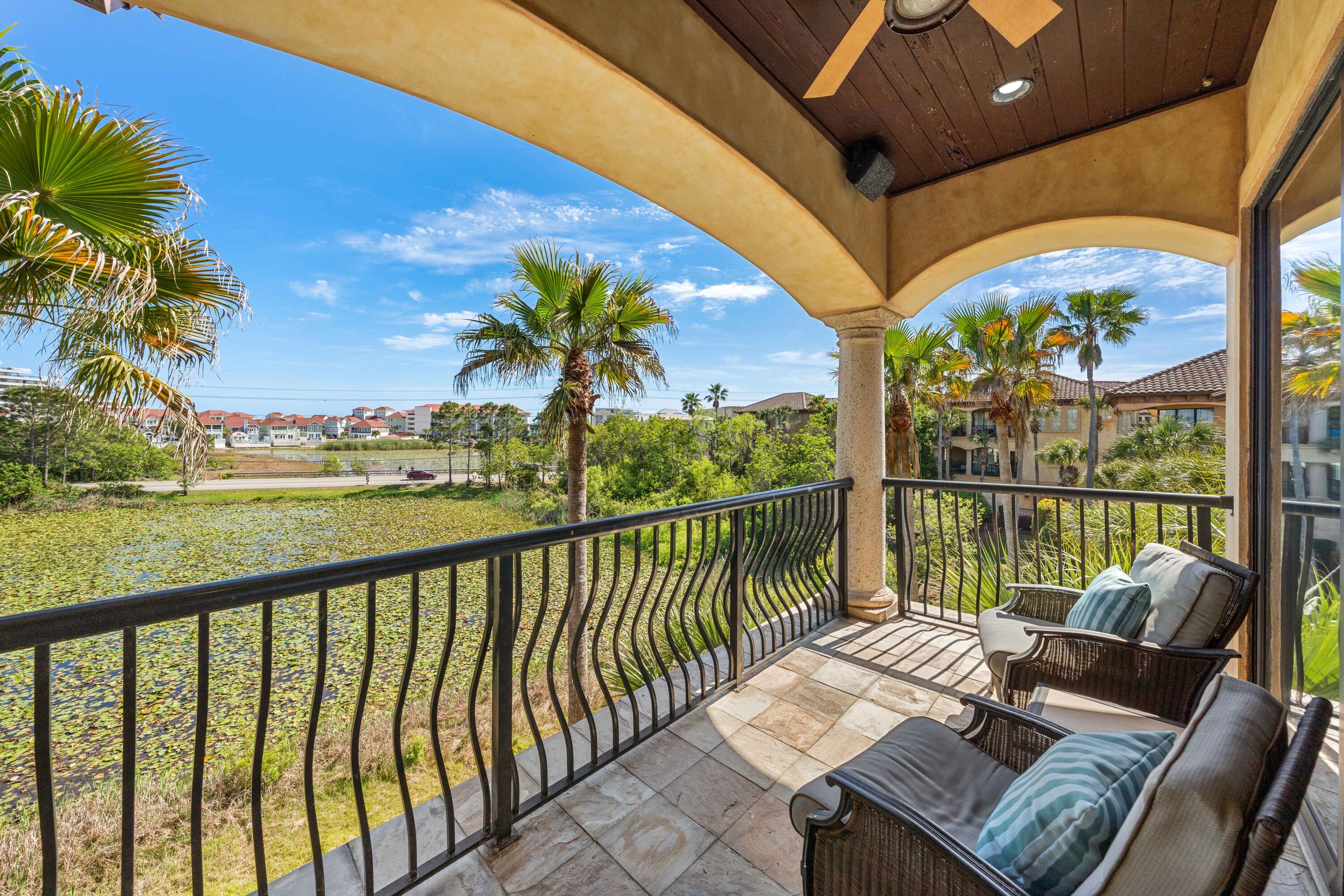 SAINT TROPEZ - Residential