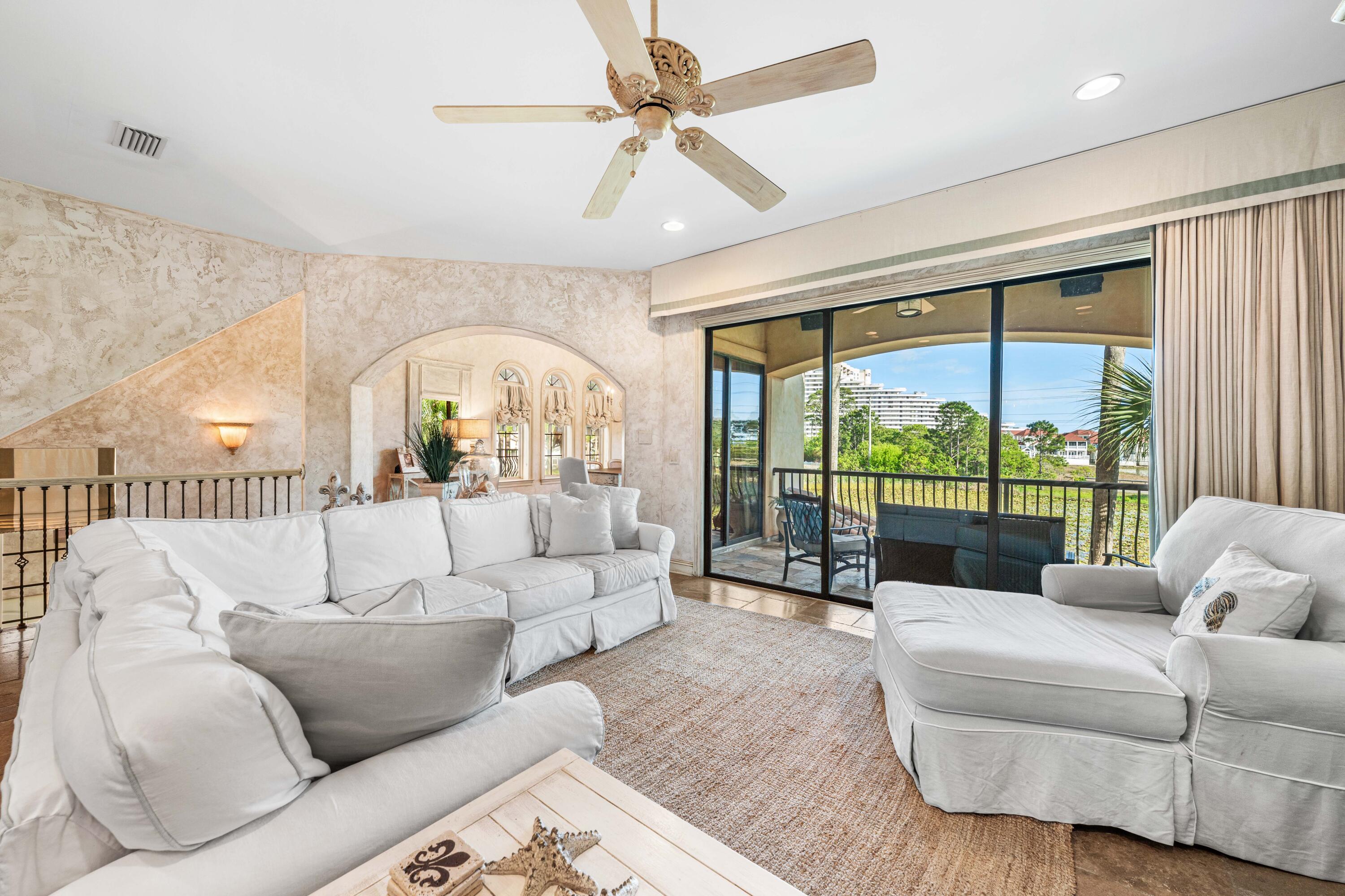 SAINT TROPEZ - Residential