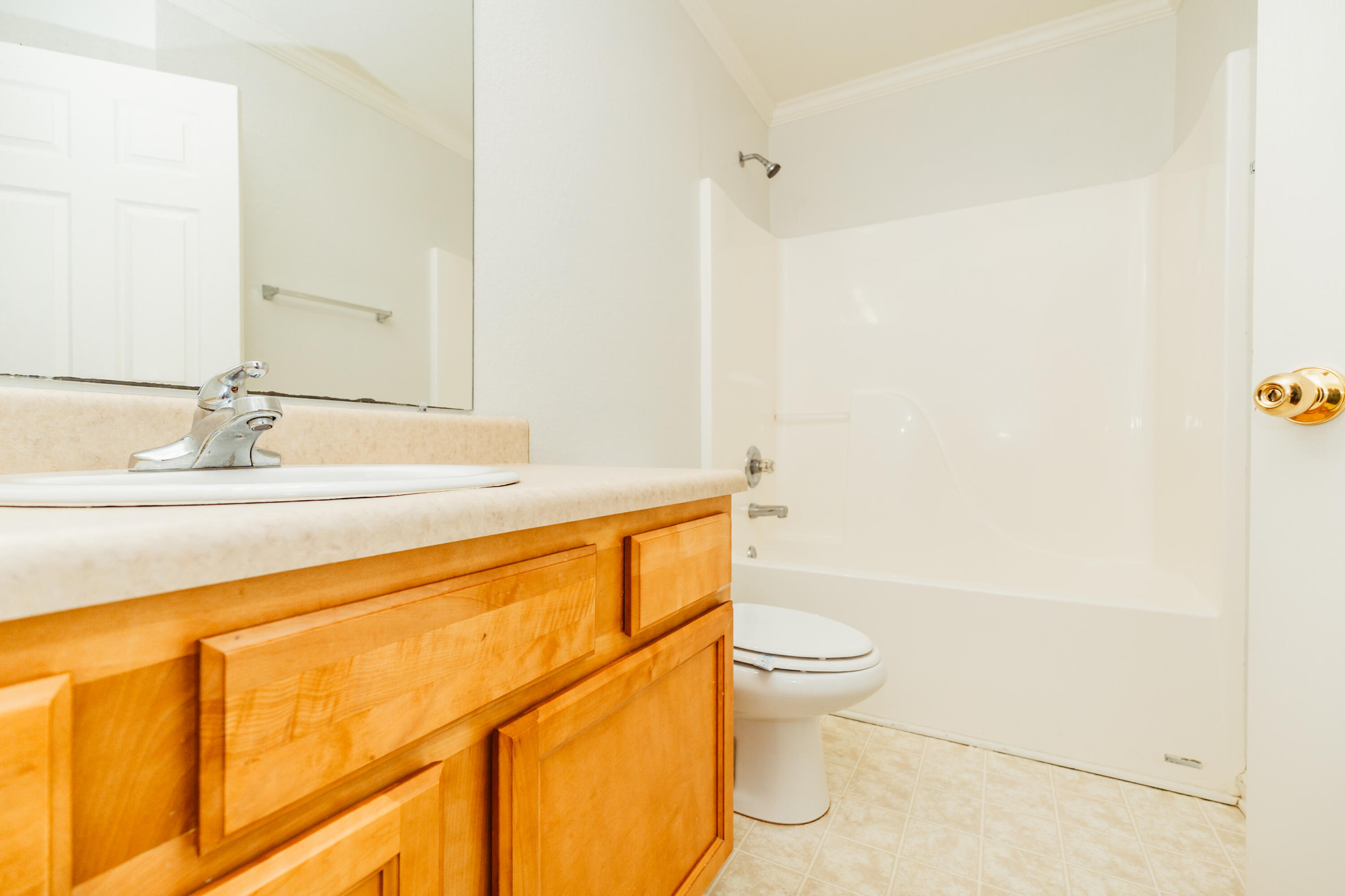 QUAIL LAKE - Residential Lease