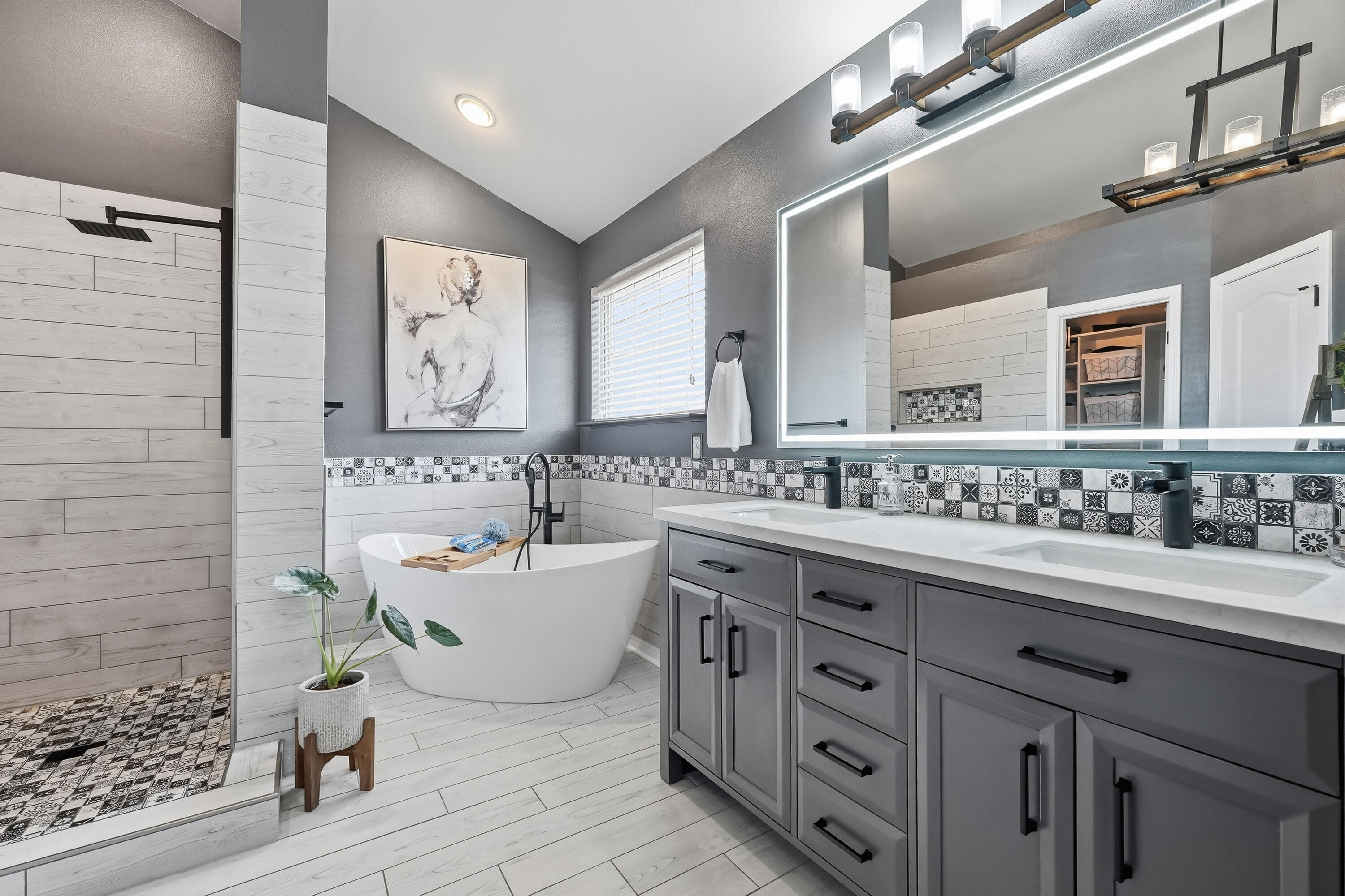 SANDY RIDGE ESTATES - Residential