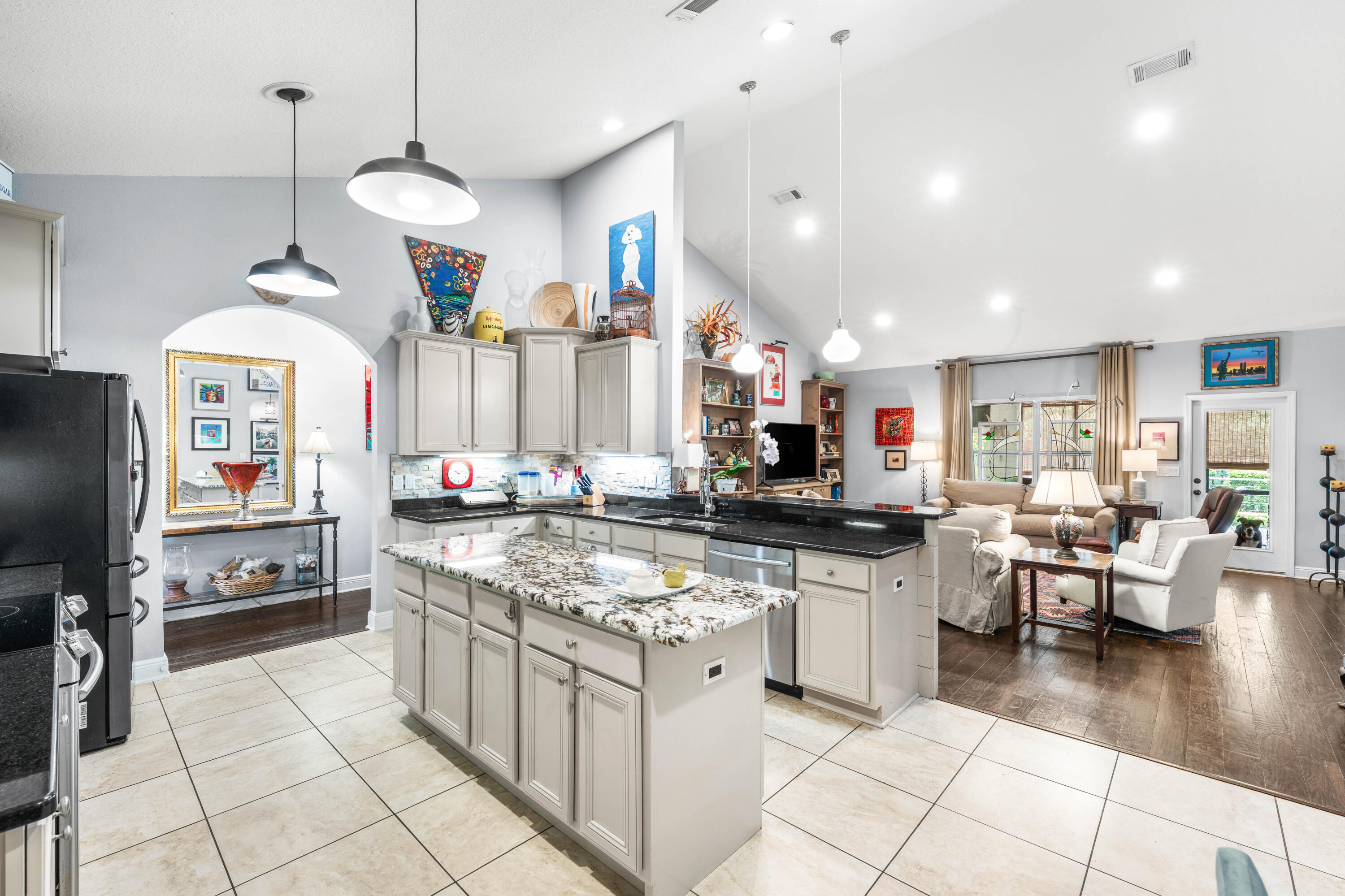 MUSSETT BAYOU ESTATES - Residential