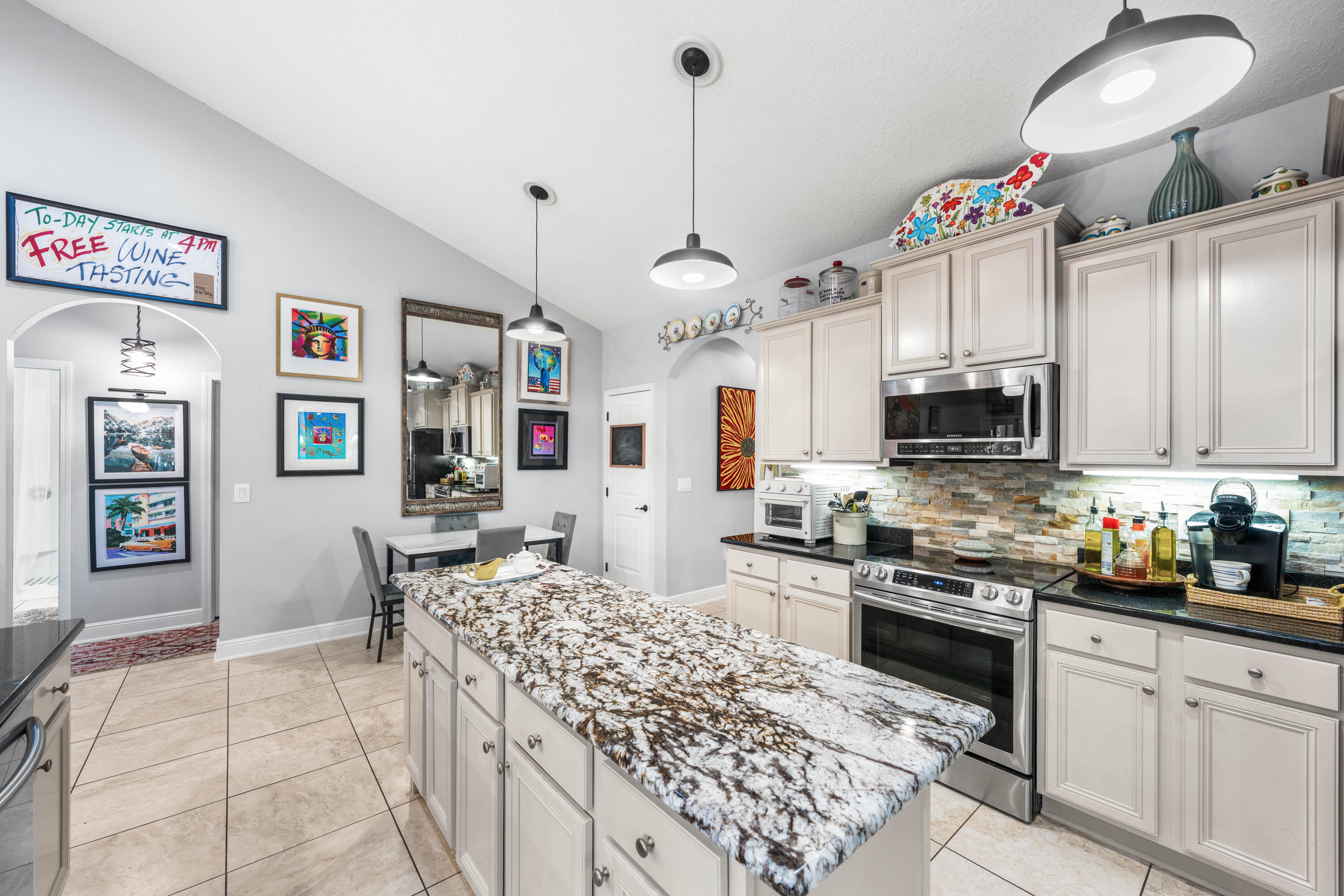 MUSSETT BAYOU ESTATES - Residential