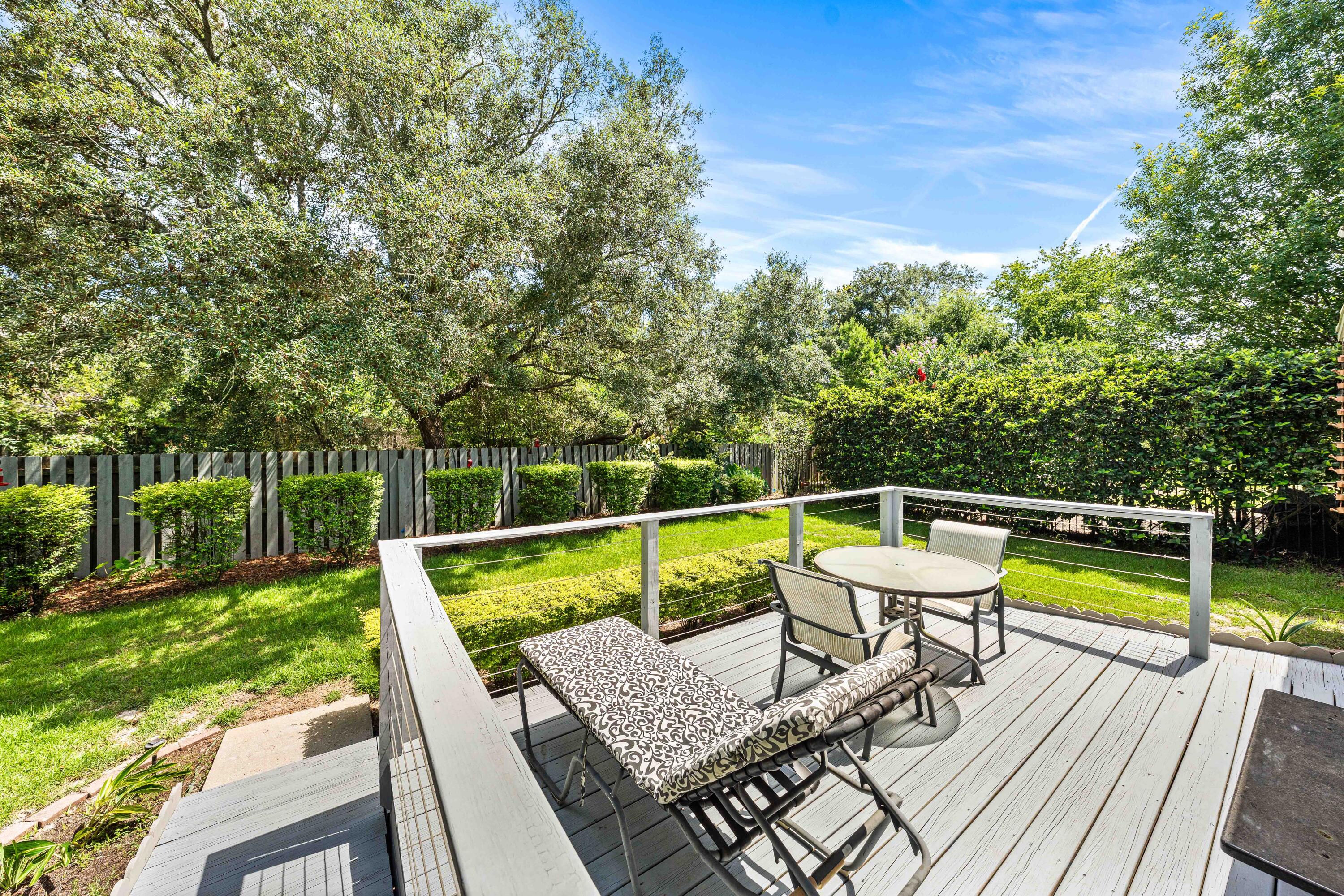 MUSSETT BAYOU ESTATES - Residential
