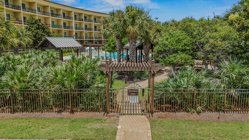 BEACH RESORT - Residential