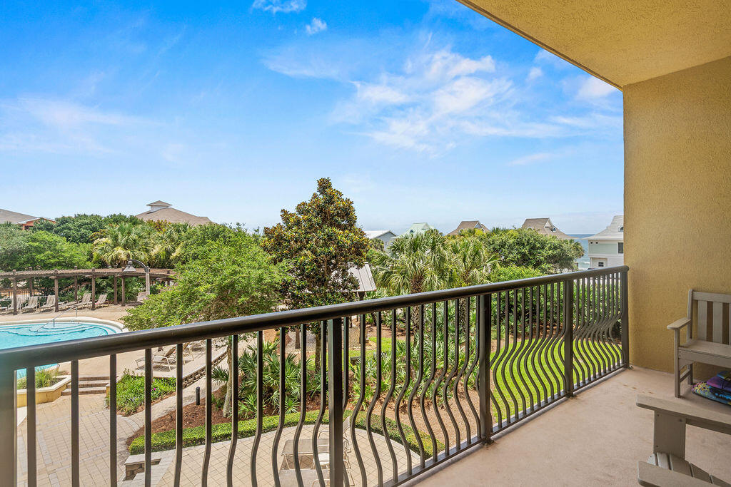 BEACH RESORT - Residential