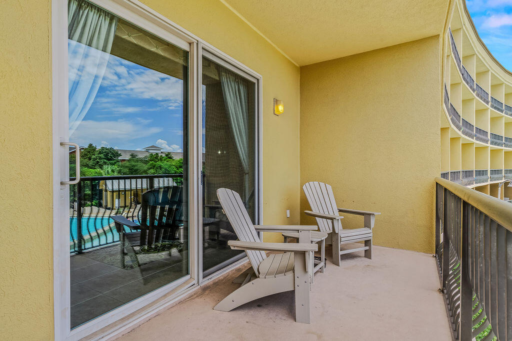 BEACH RESORT - Residential