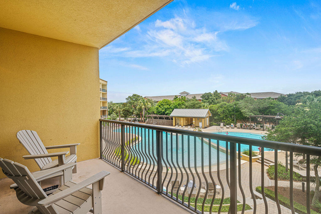 BEACH RESORT - Residential