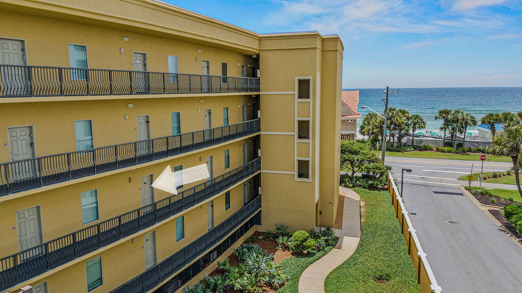 BEACH RESORT - Residential