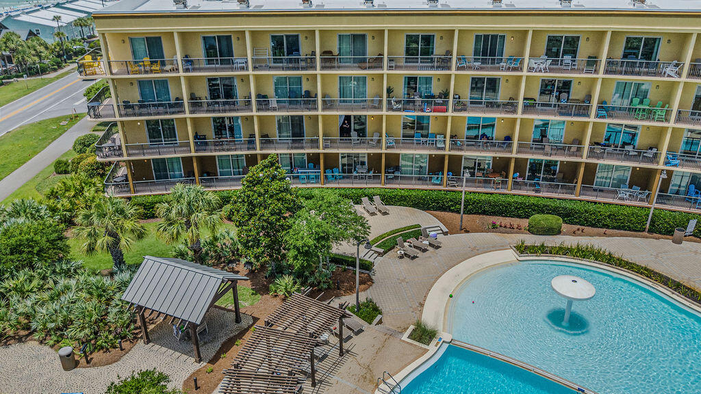 BEACH RESORT - Residential