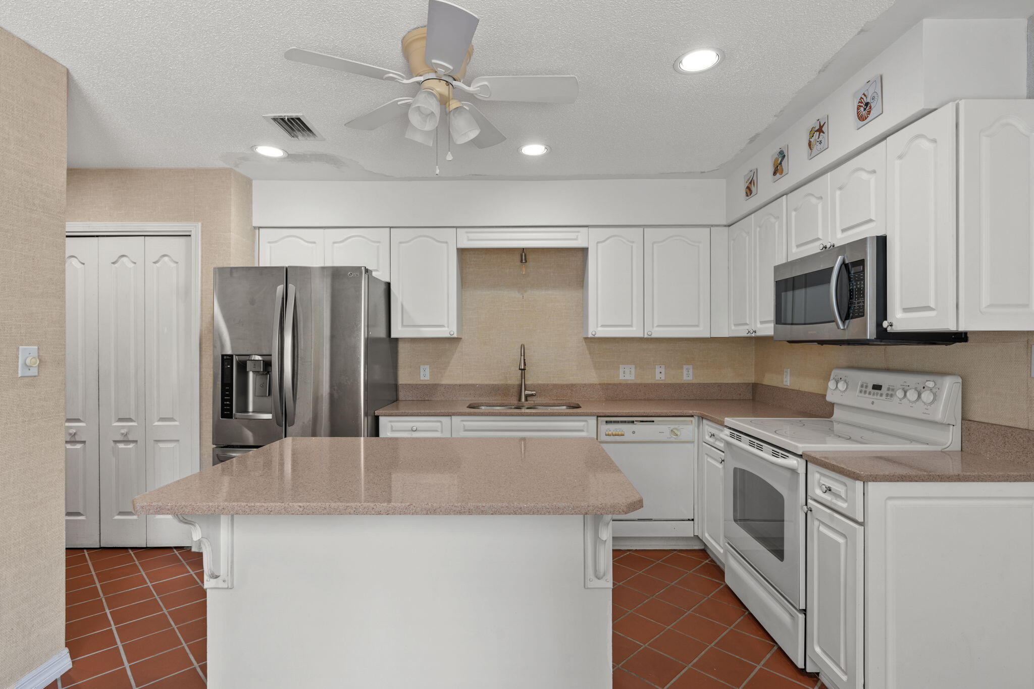 SANDESTIN ESTATES - Residential