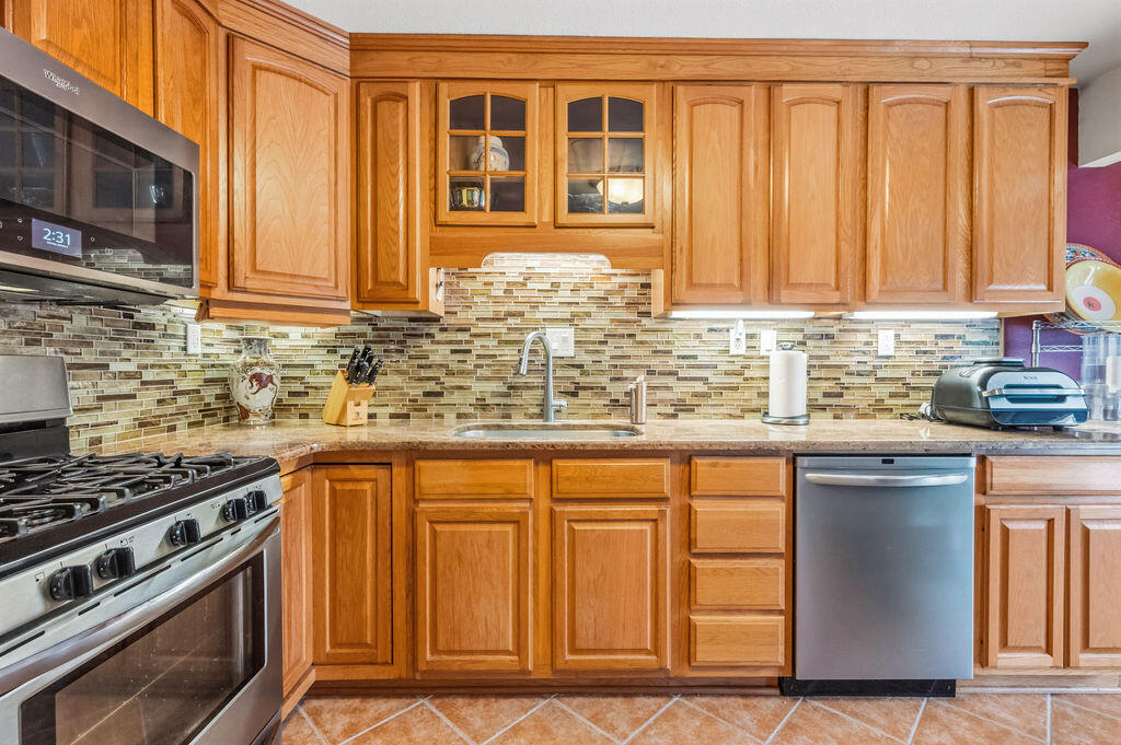 PINEWOOD ESTATES - Residential