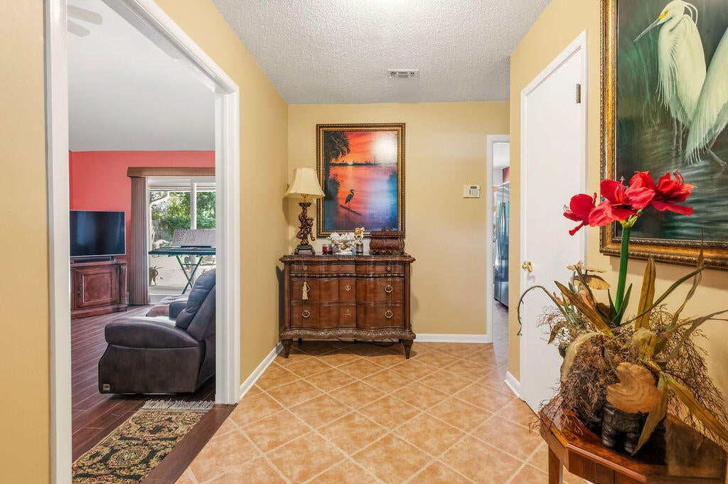 PINEWOOD ESTATES - Residential