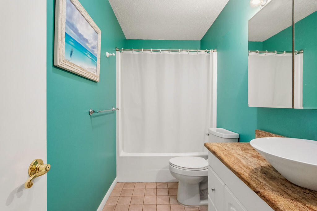 PINEWOOD ESTATES - Residential