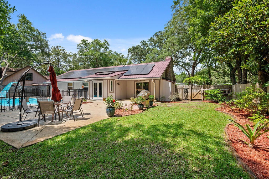 PINEWOOD ESTATES - Residential
