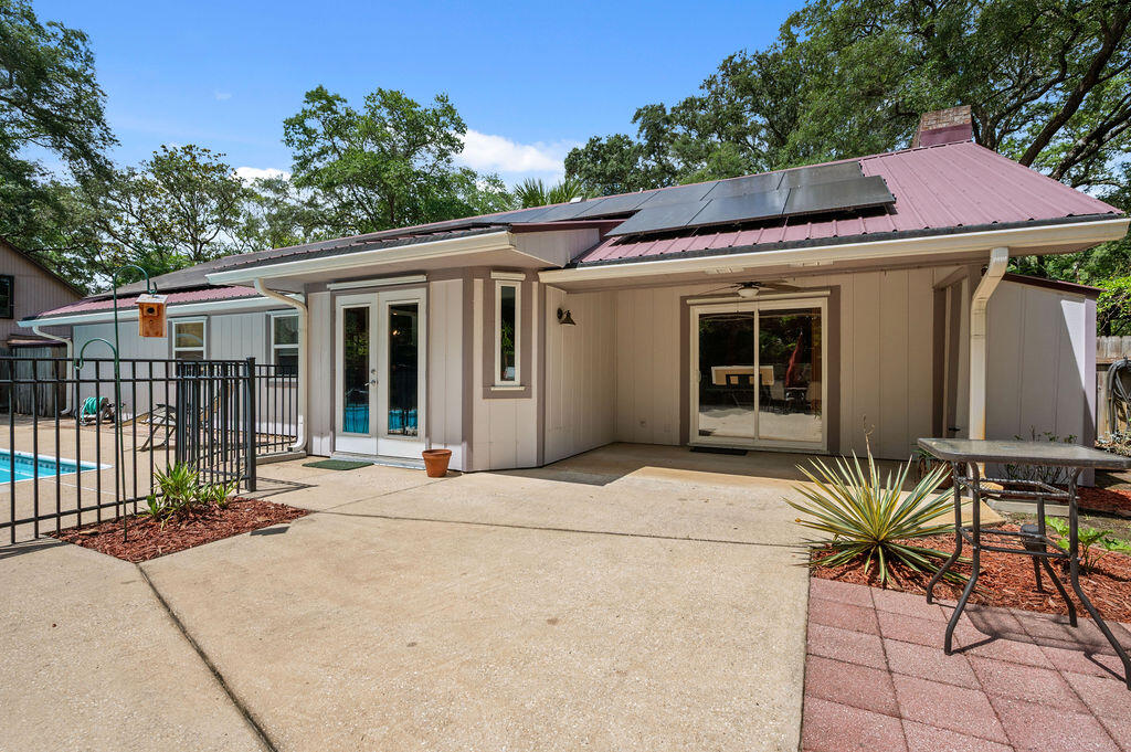 PINEWOOD ESTATES - Residential