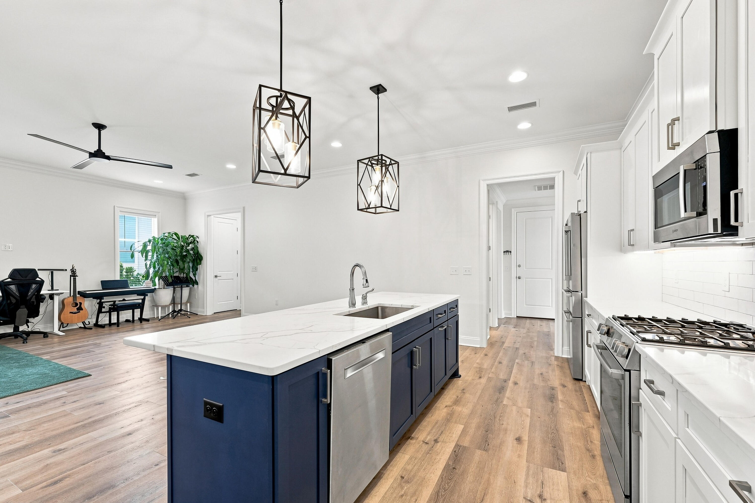 RAIDERS LANDING - Residential
