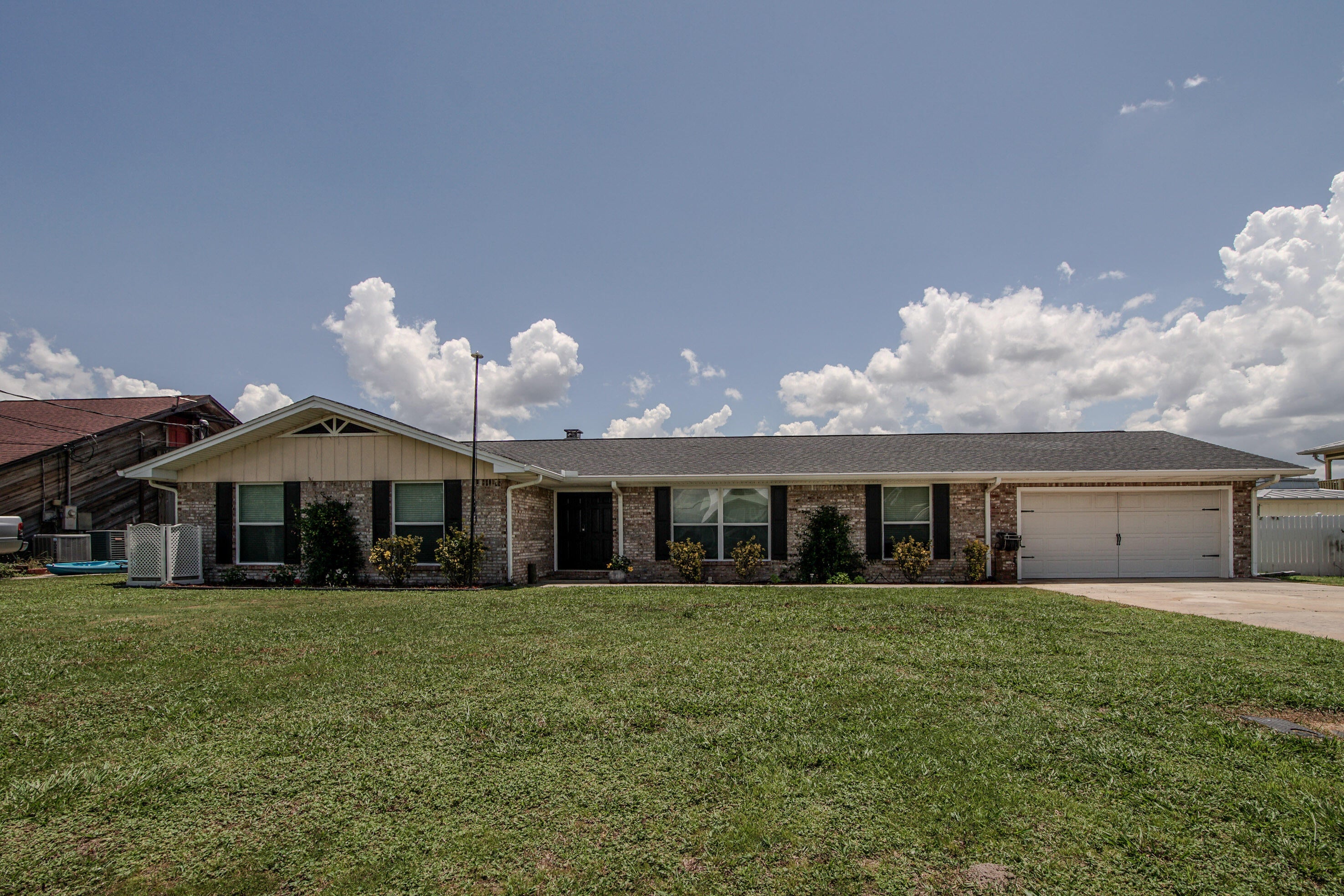 LYNN HAVEN - Residential