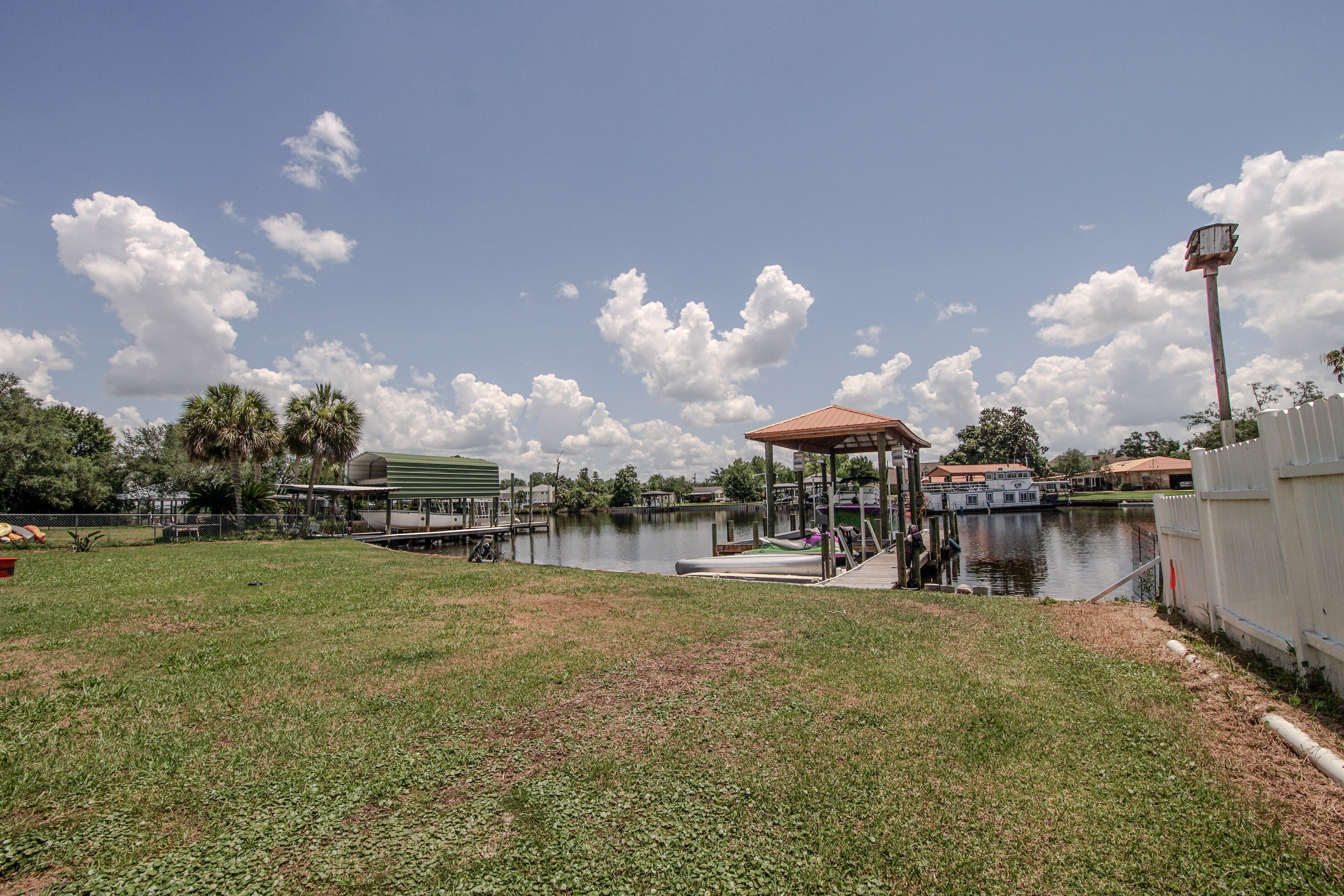 LYNN HAVEN - Residential