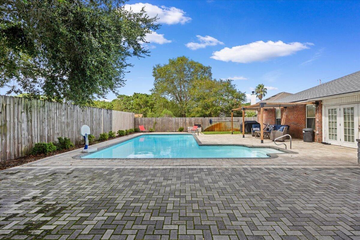 MARION MANOR - Residential