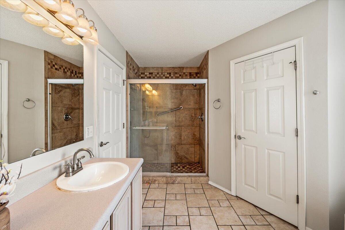 MARION MANOR - Residential