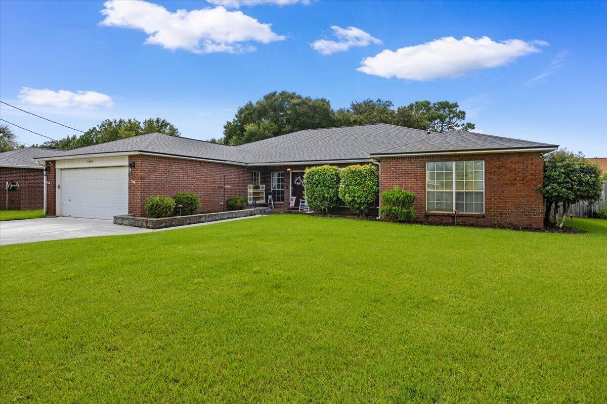 MARION MANOR - Residential