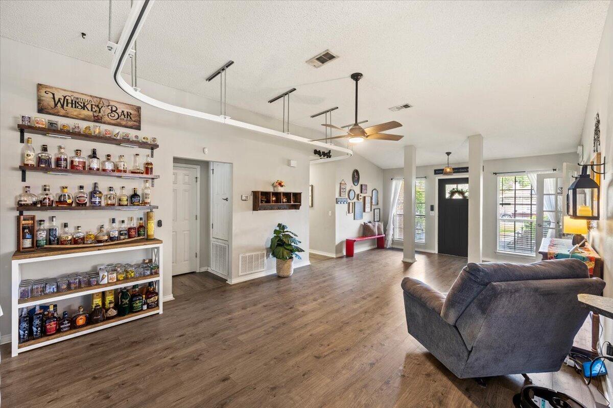 MARION MANOR - Residential