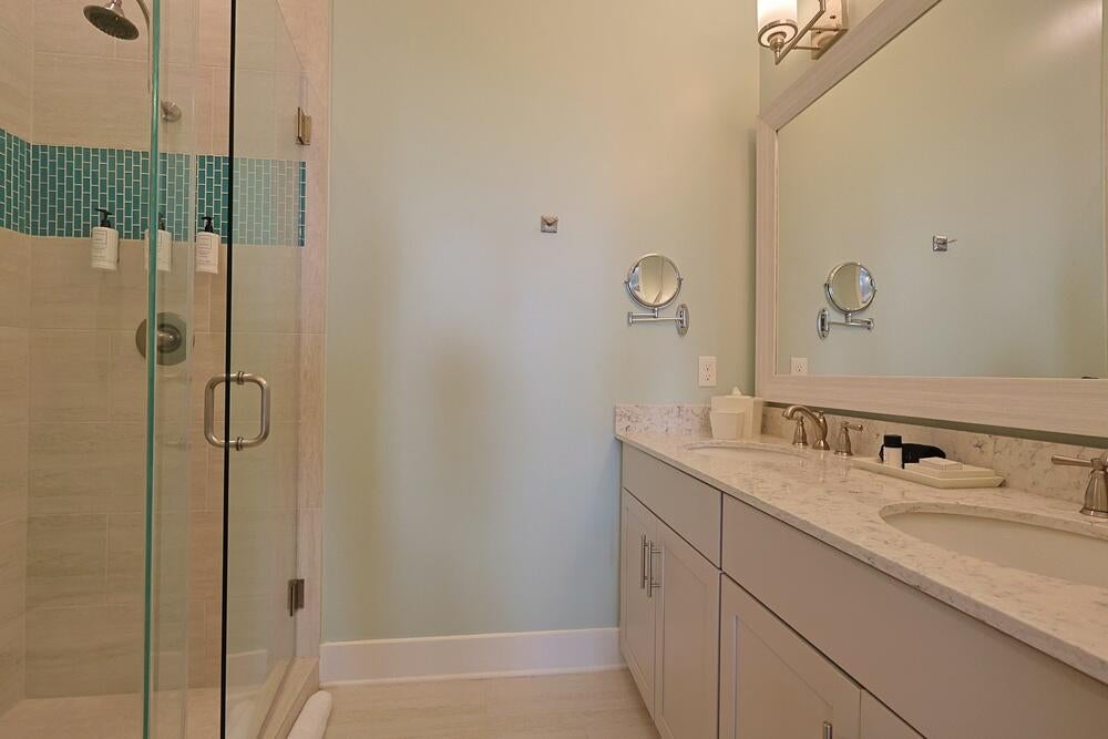 HENDERSON LOFTS - Residential