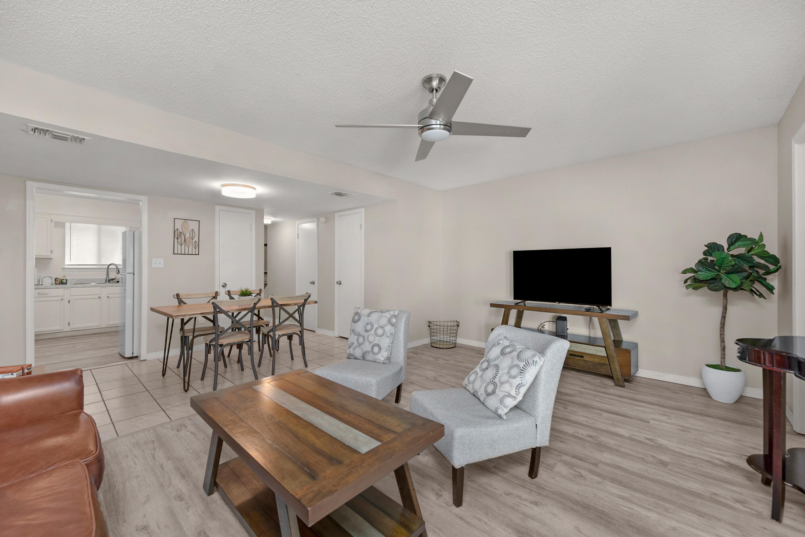 AZALEA GARDENS 1ST ADDN - Residential