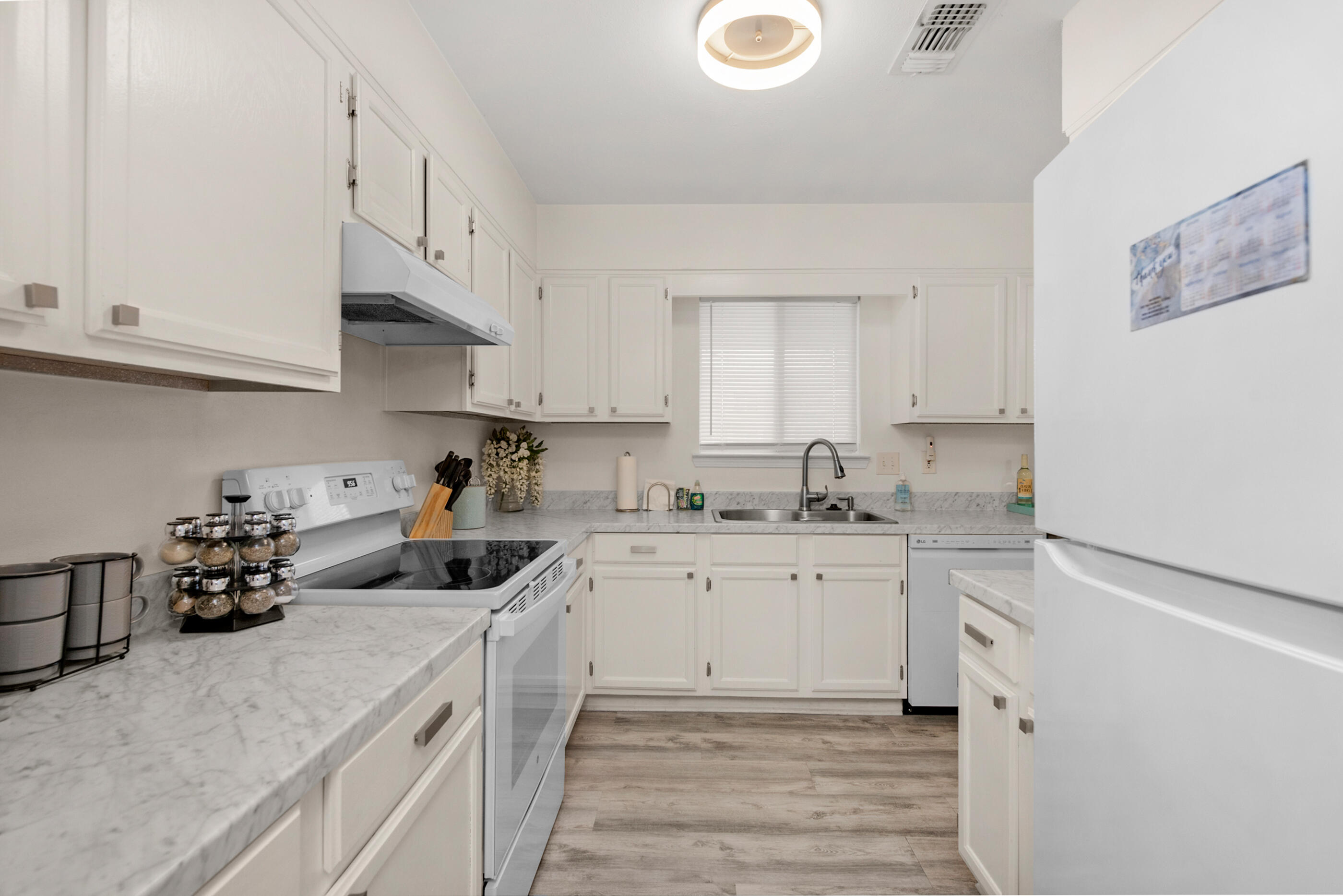 AZALEA GARDENS 1ST ADDN - Residential