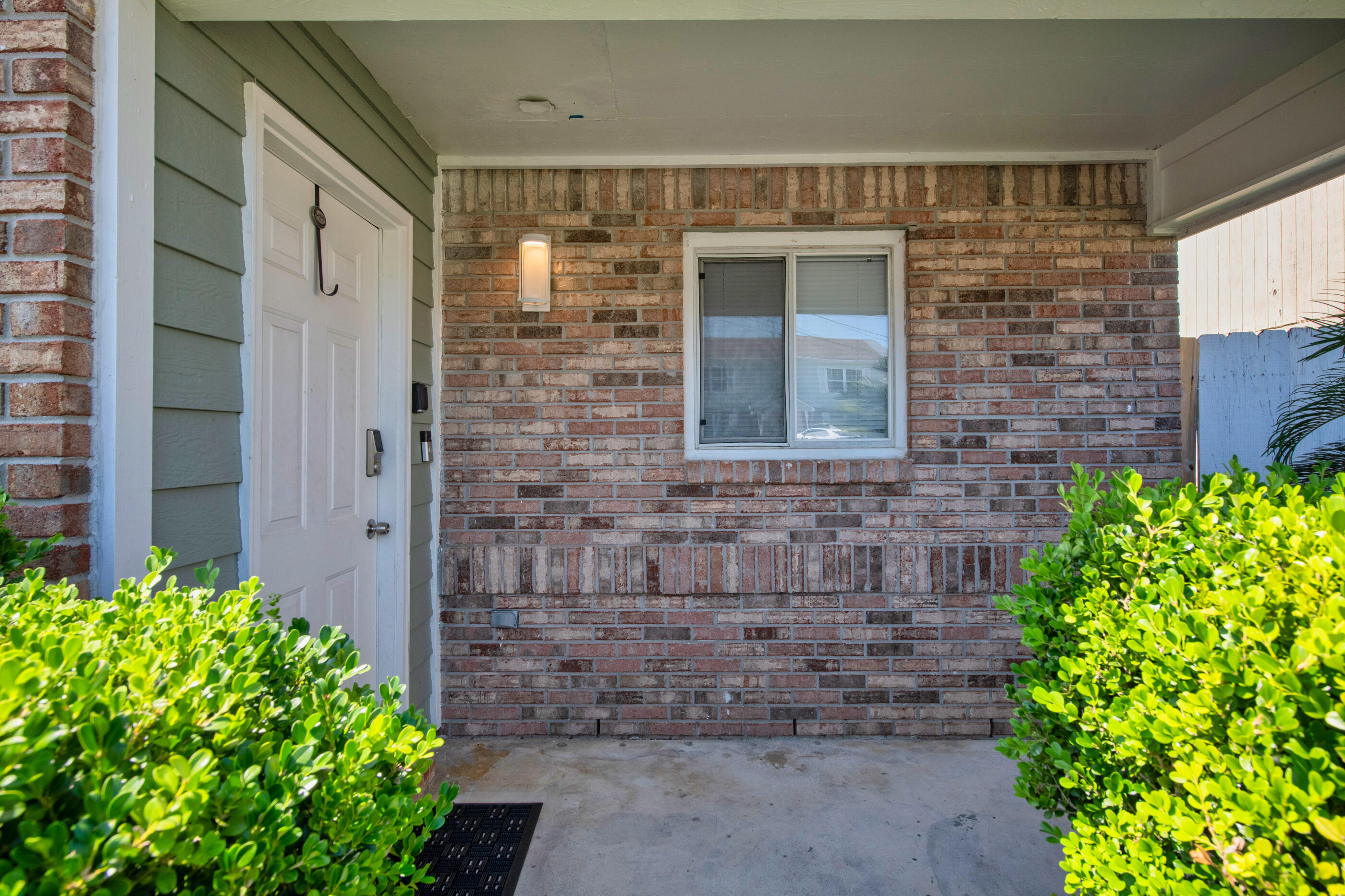 AZALEA GARDENS 1ST ADDN - Residential