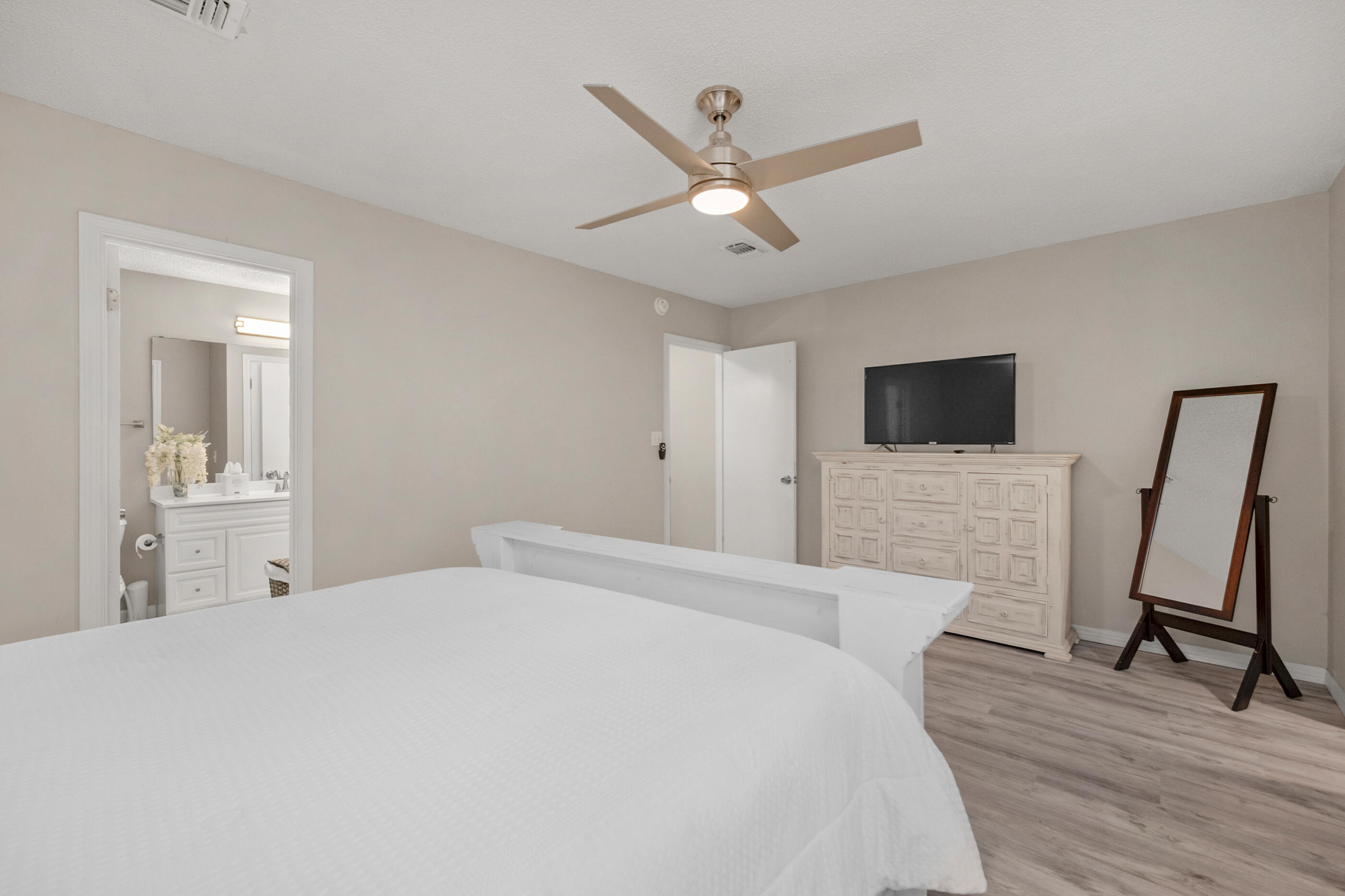 AZALEA GARDENS 1ST ADDN - Residential
