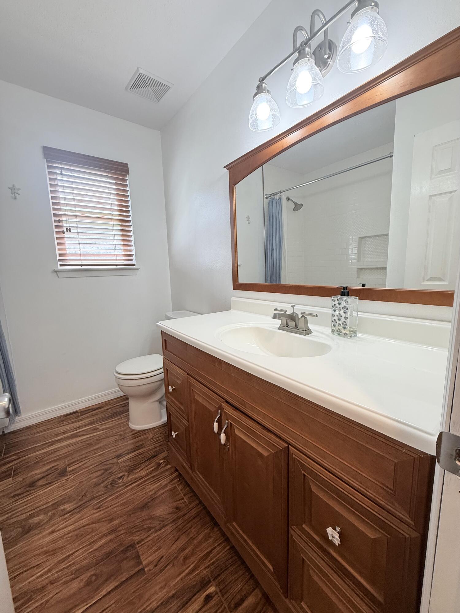 TANGLEWOOD S/D 1ST ADDN - Residential Lease