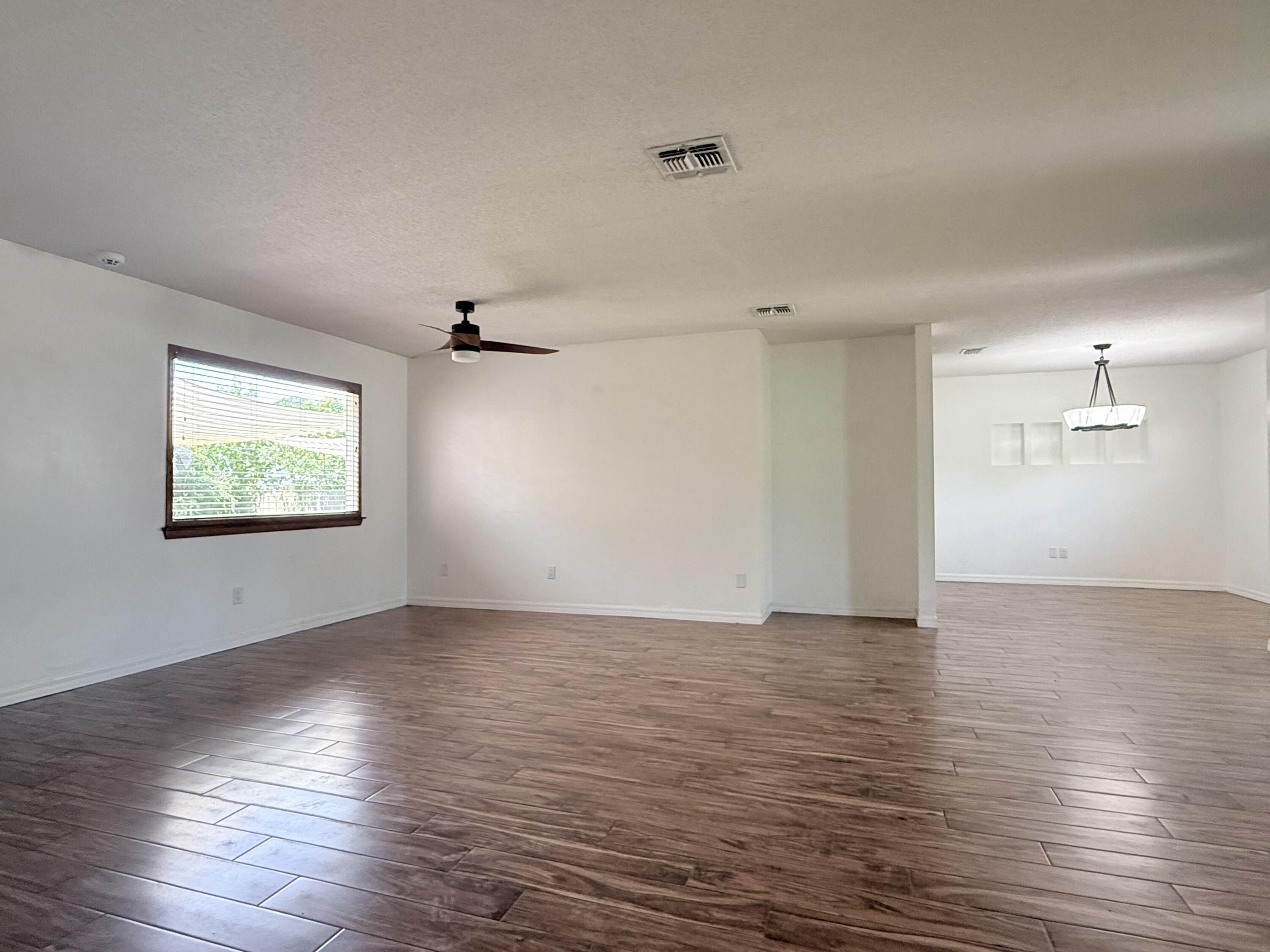 TANGLEWOOD S/D 1ST ADDN - Residential Lease
