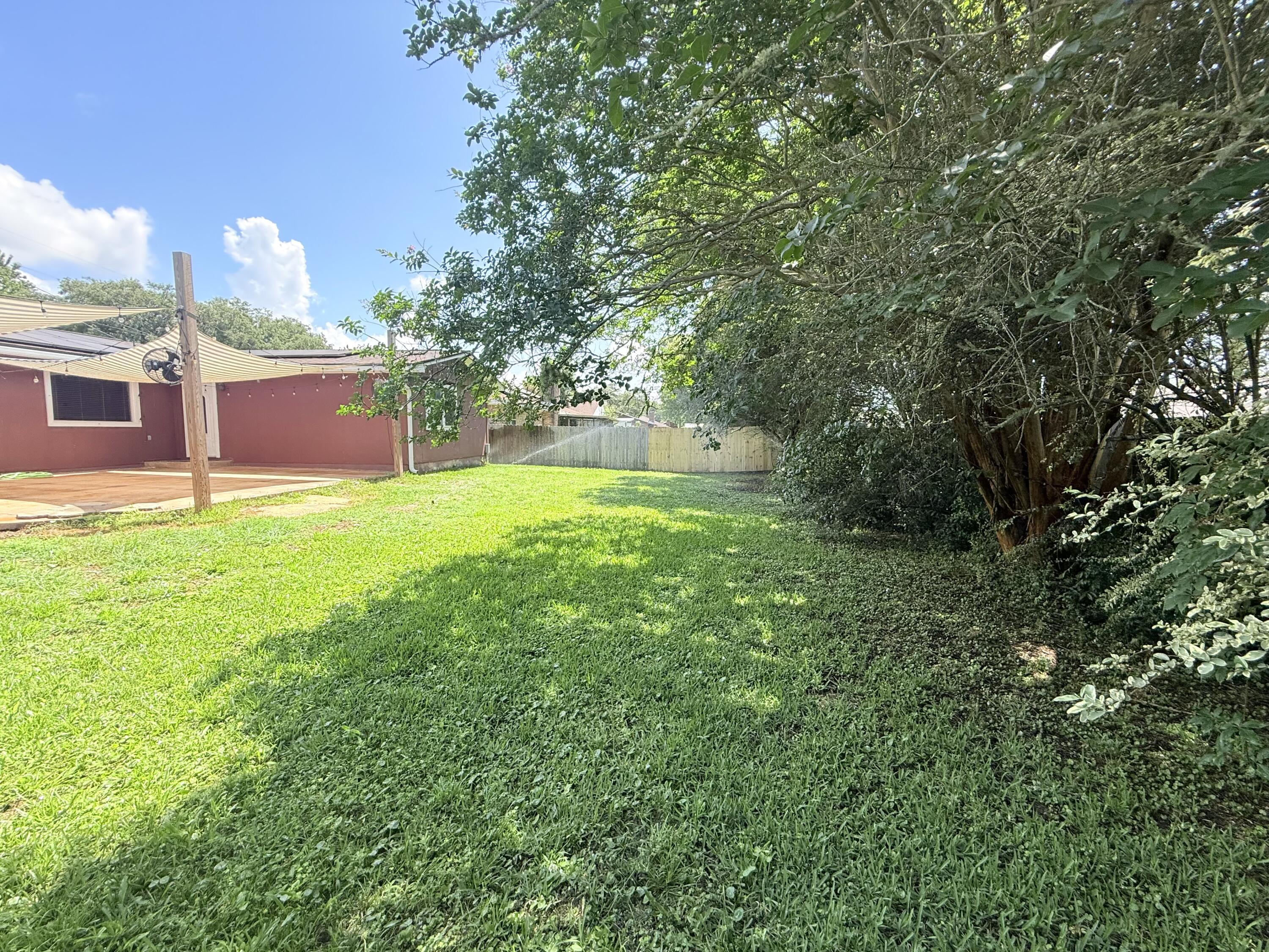 TANGLEWOOD S/D 1ST ADDN - Residential Lease