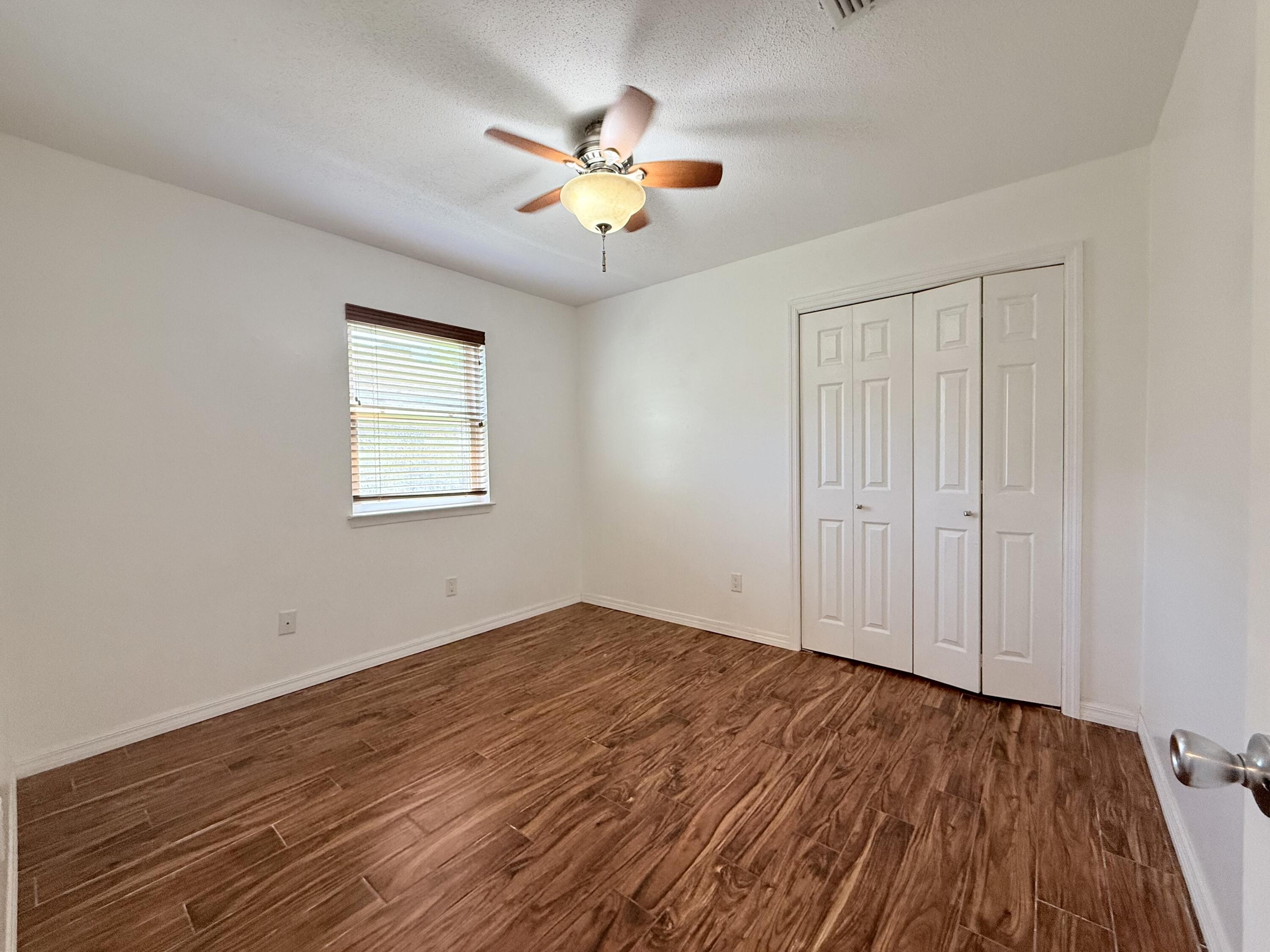 TANGLEWOOD S/D 1ST ADDN - Residential Lease