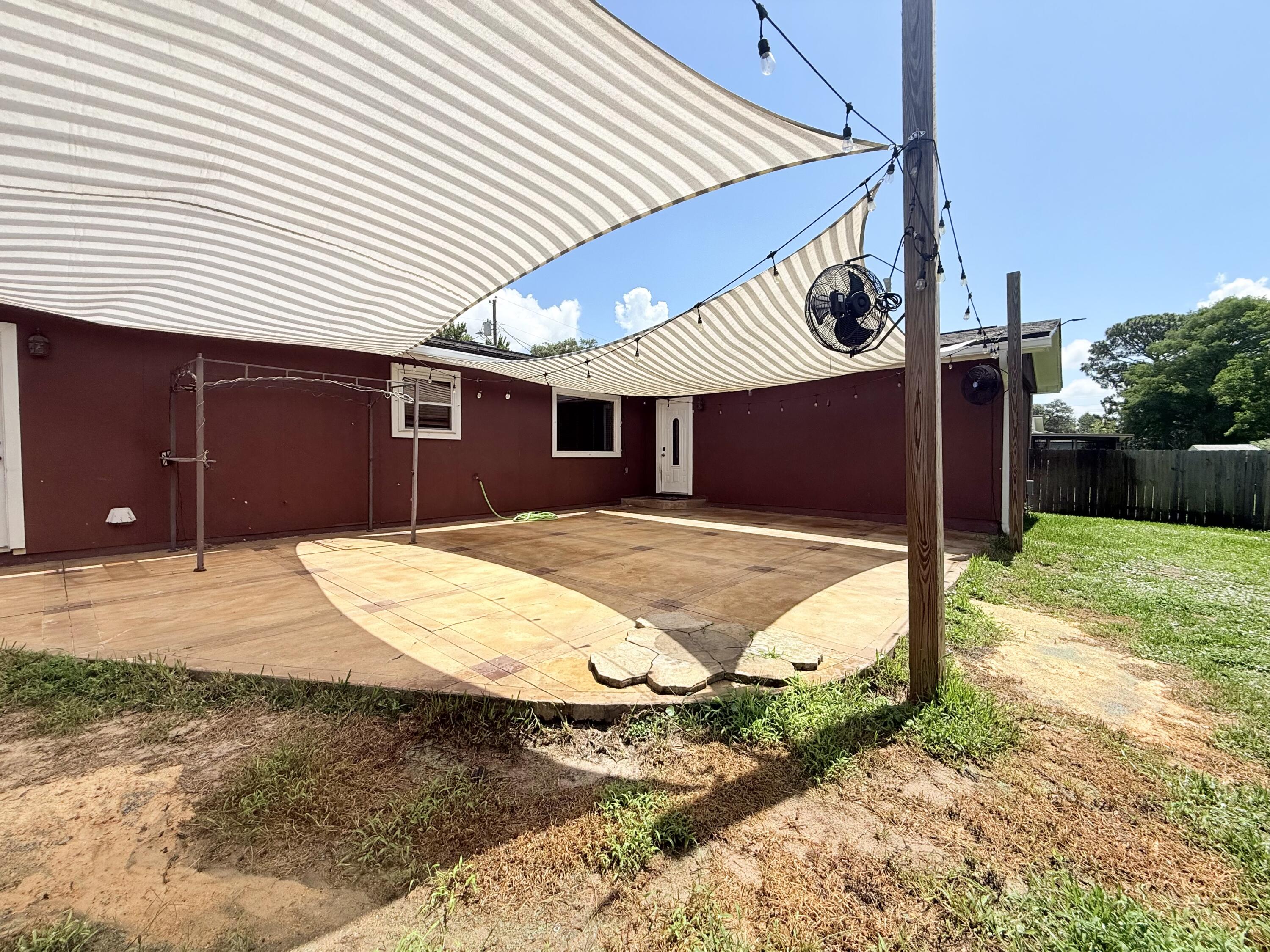 TANGLEWOOD S/D 1ST ADDN - Residential Lease