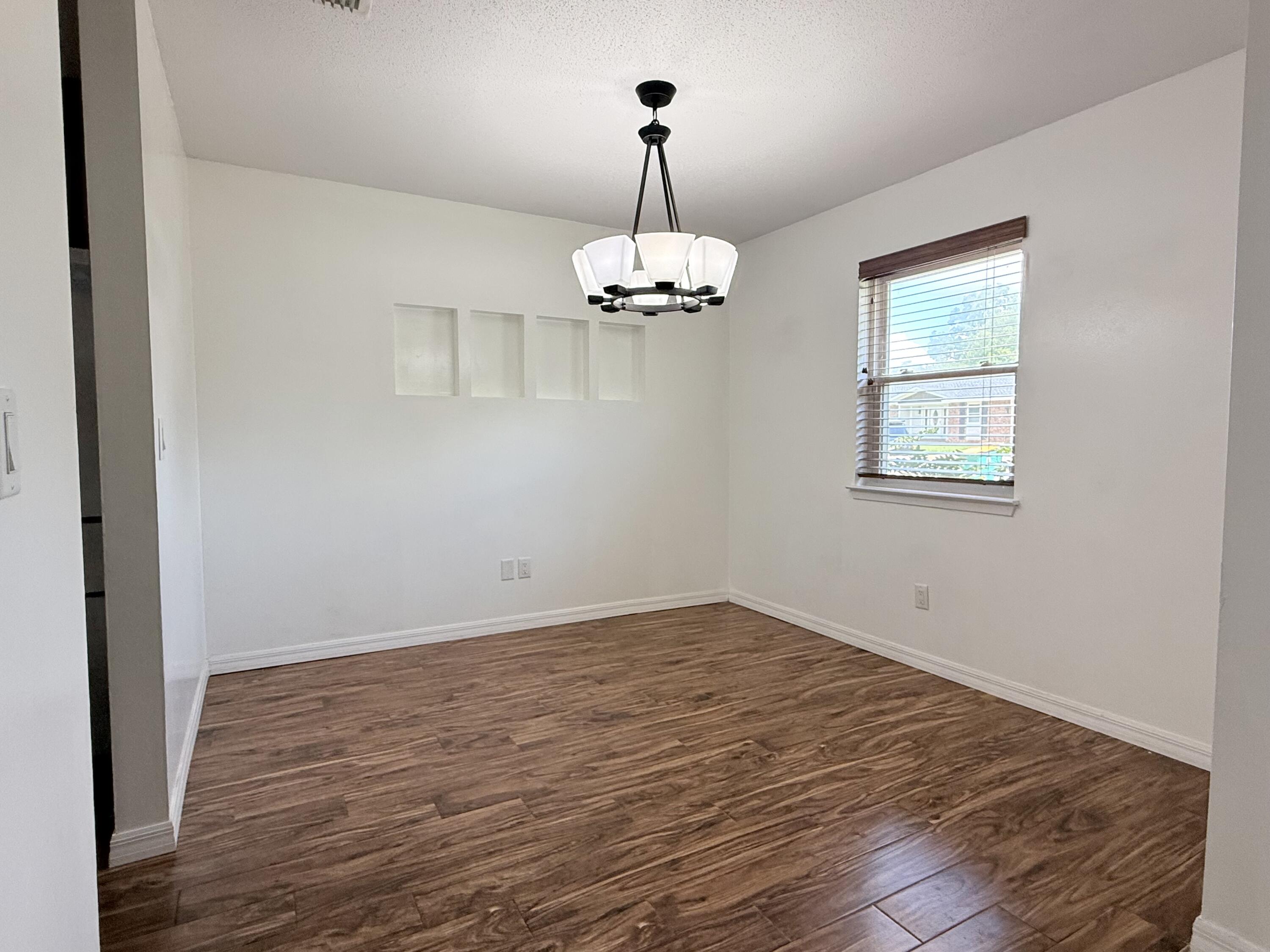 TANGLEWOOD S/D 1ST ADDN - Residential Lease