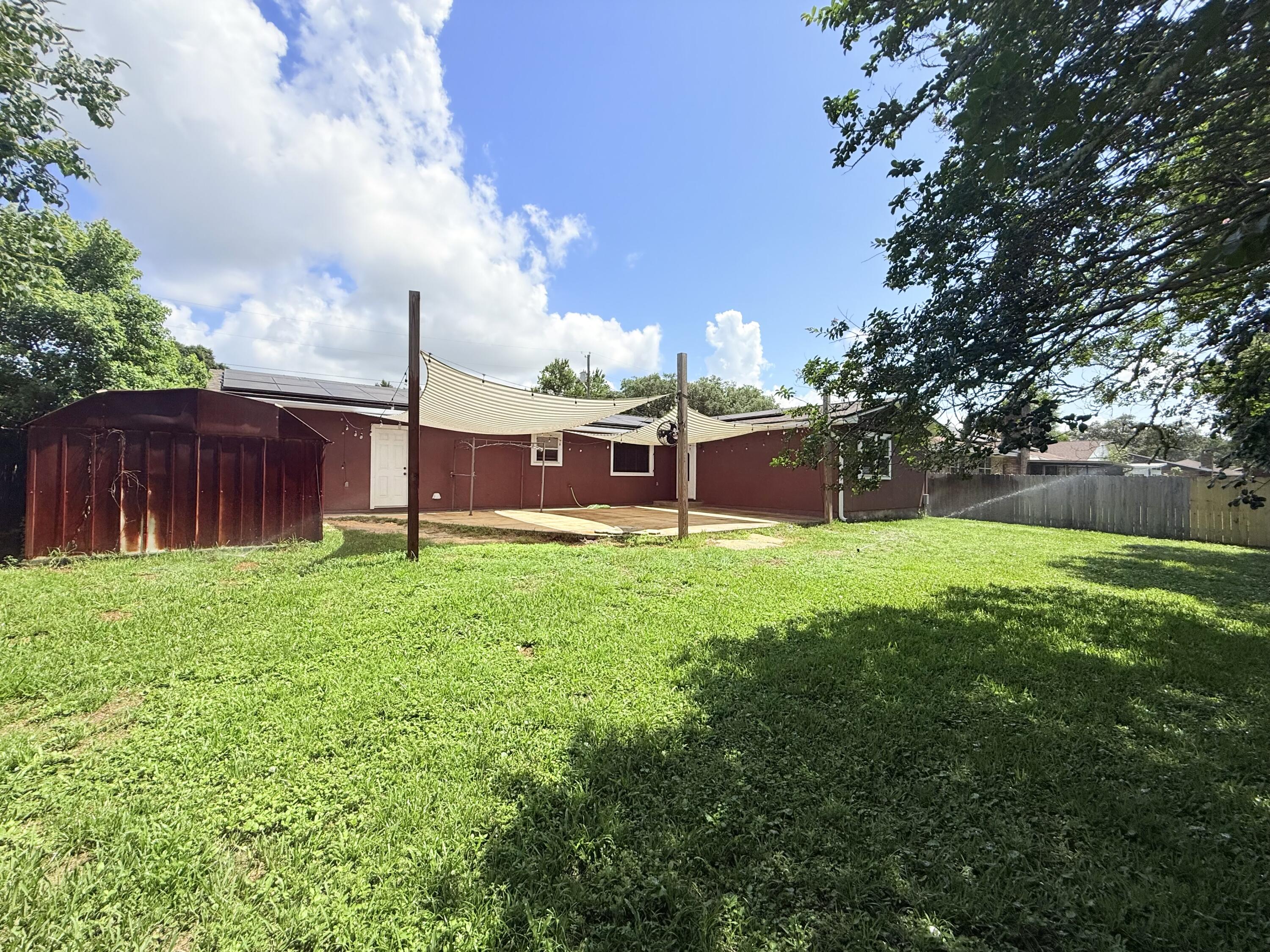 TANGLEWOOD S/D 1ST ADDN - Residential Lease