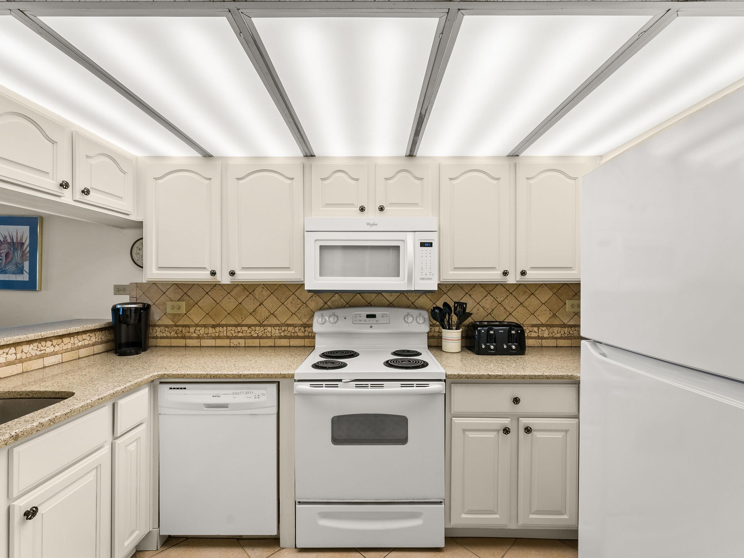 MARINER WEST CONDO - Residential