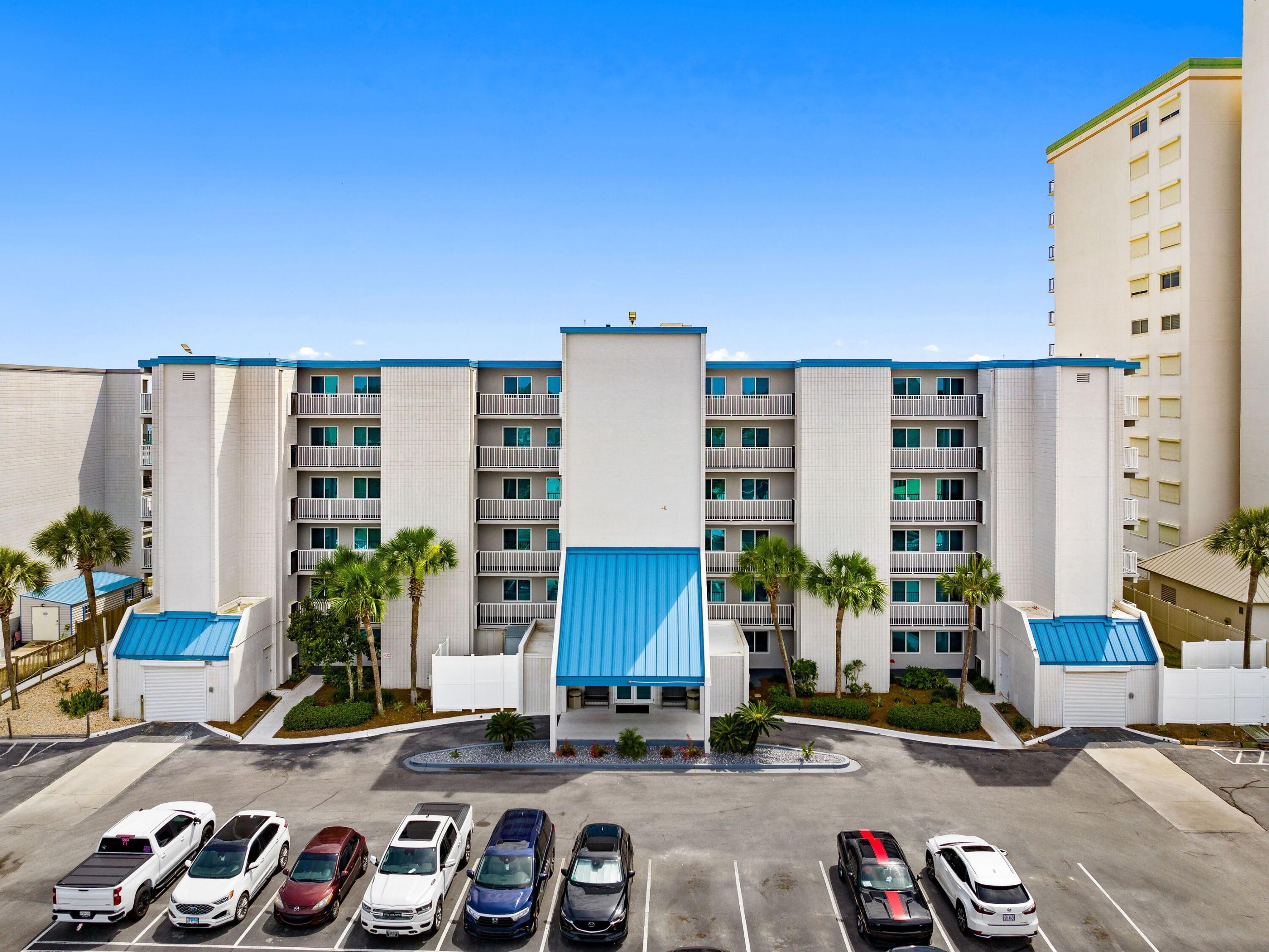 MARINER WEST CONDO - Residential