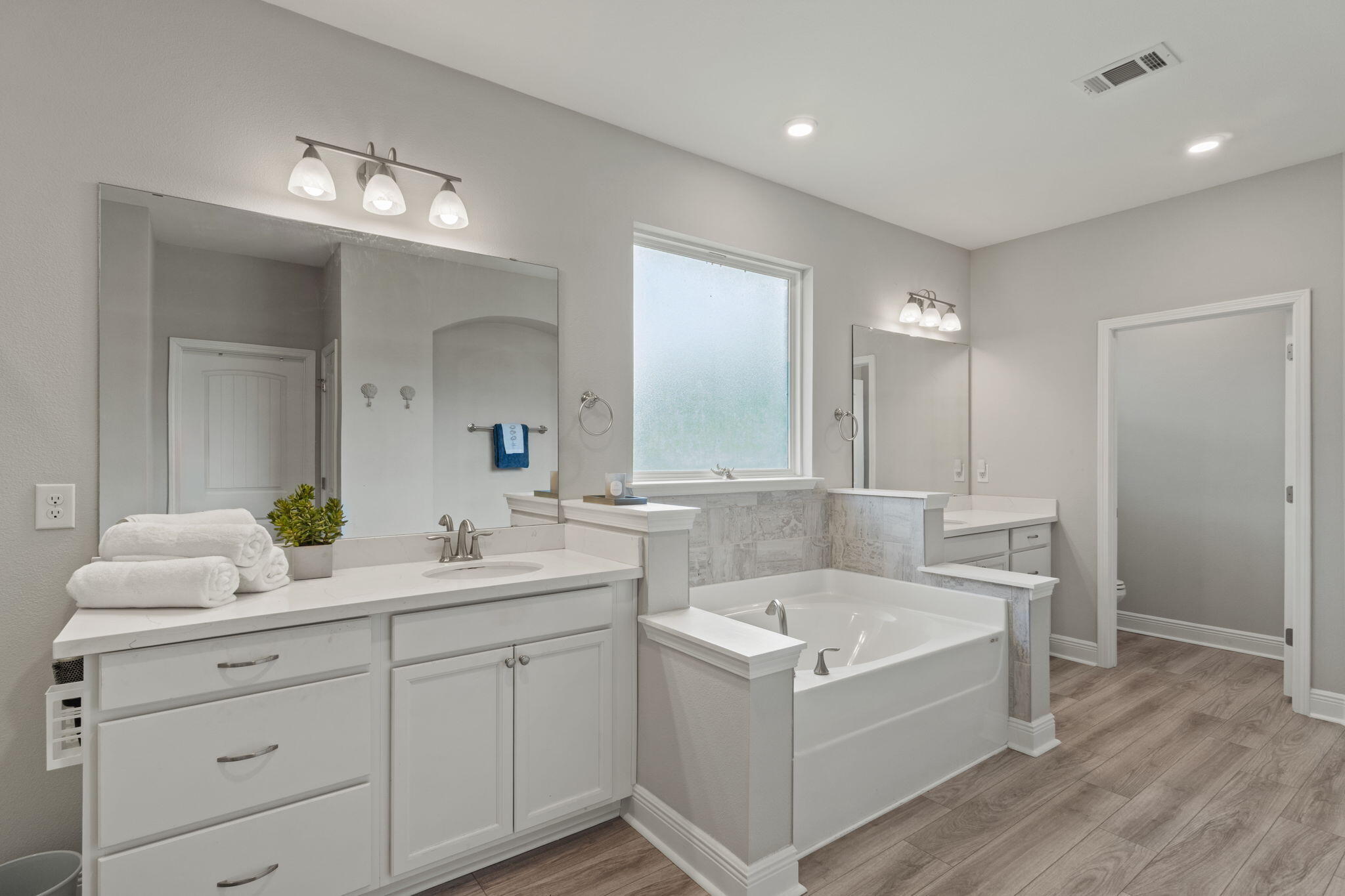 HAMMOCK BAY - Residential