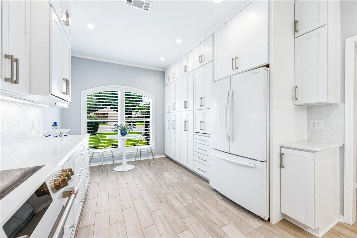 ENCLAVE EAST - Residential