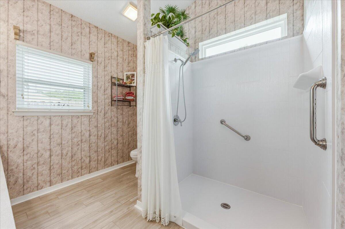 ENCLAVE EAST - Residential