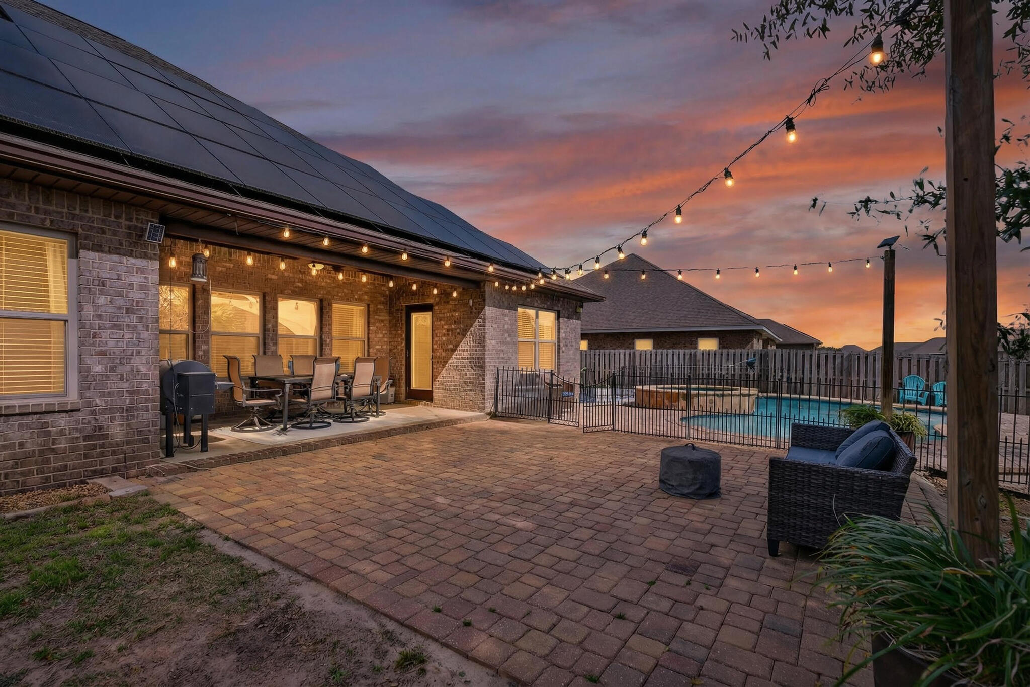 REDSTONE COMMONS - Residential