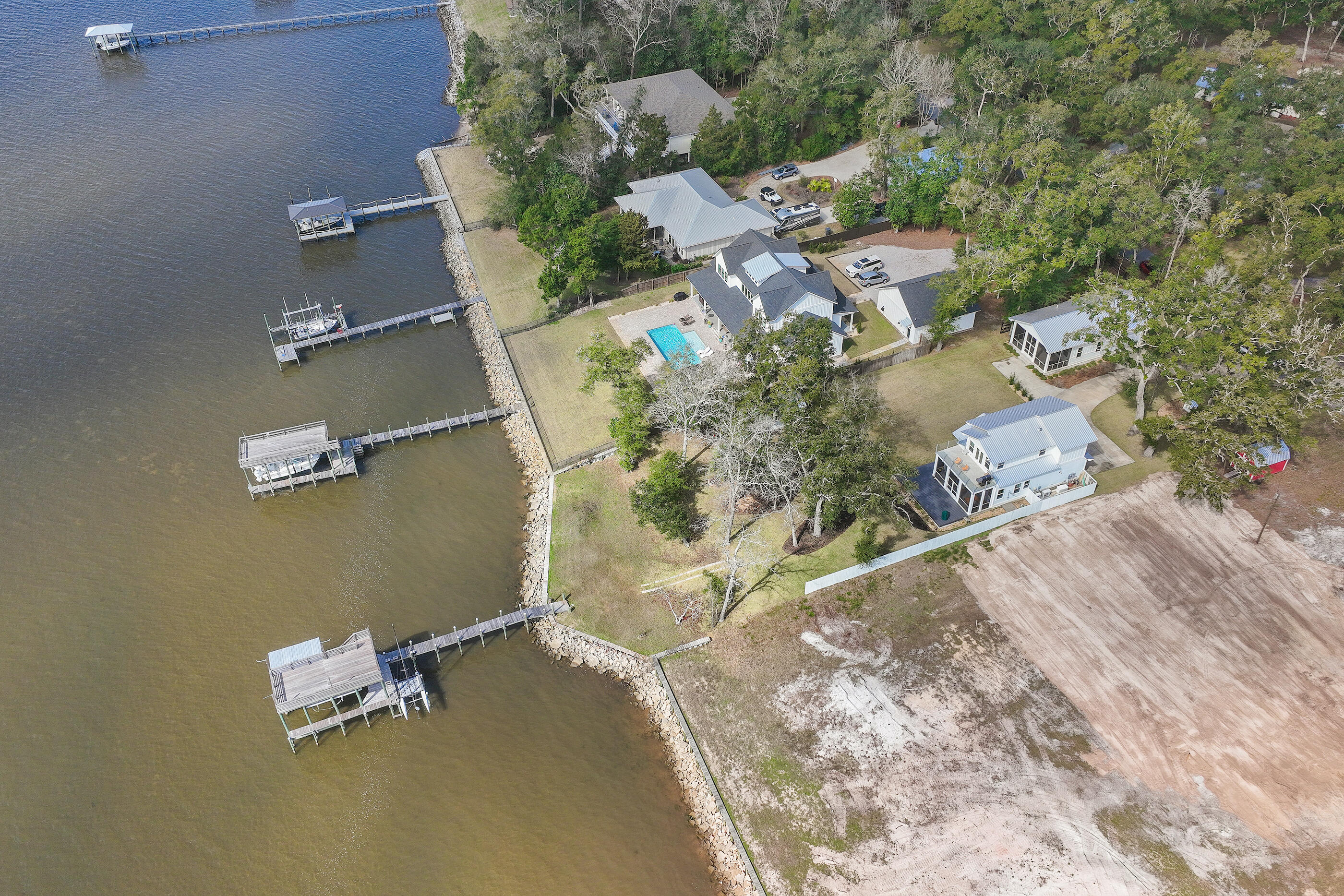 BAYVIEW - Residential