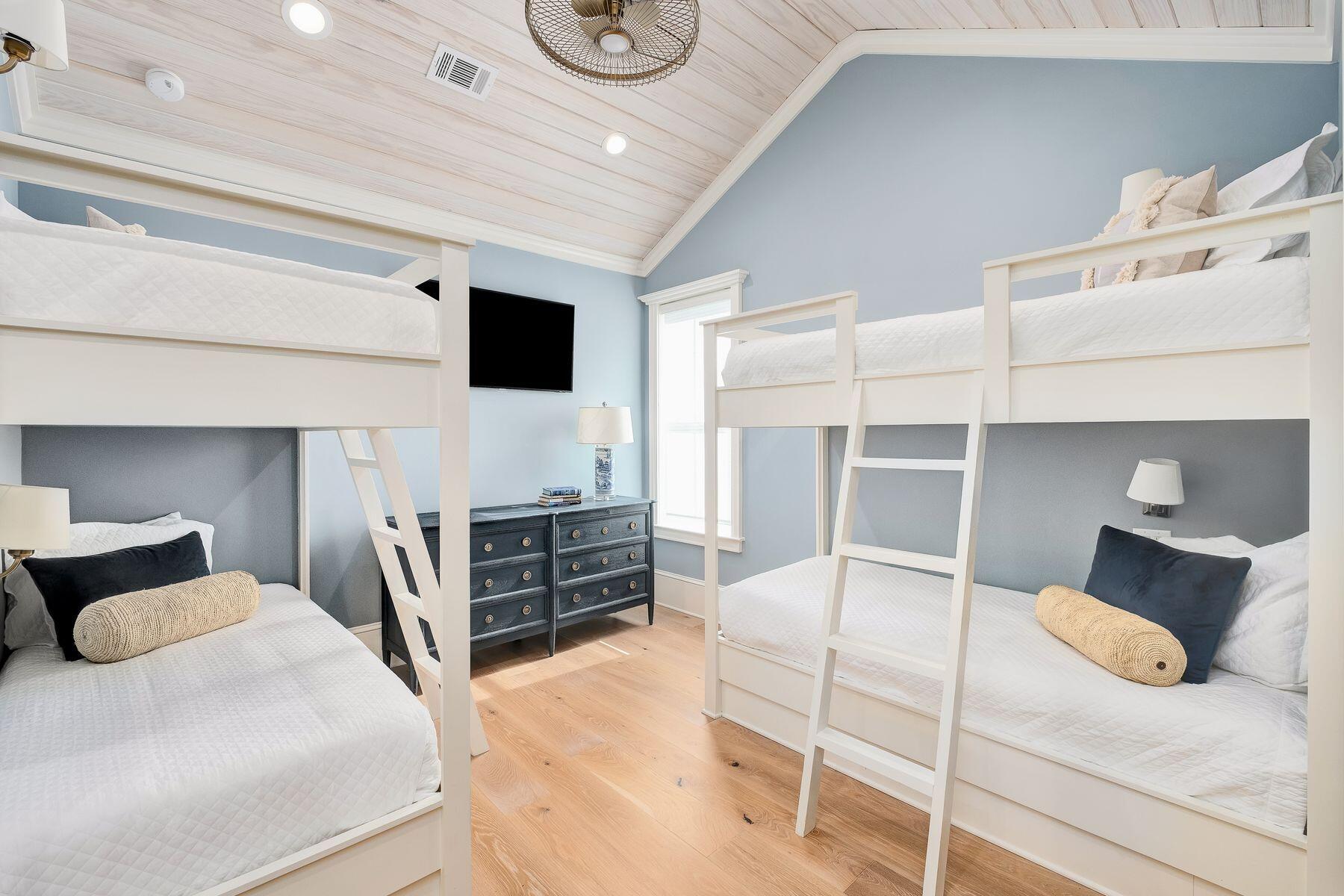 GRAYTON BEACH - Residential
