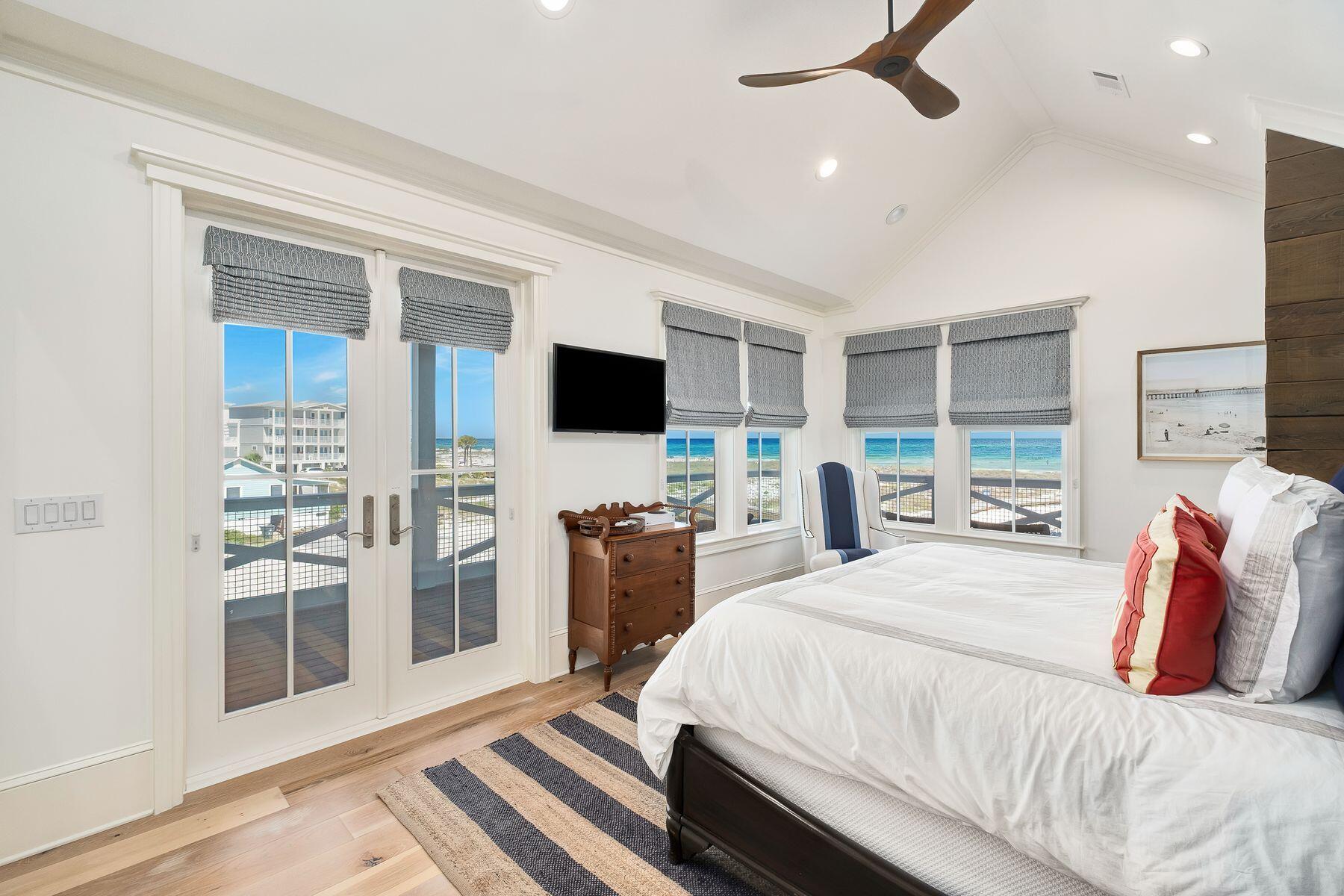 GRAYTON BEACH - Residential